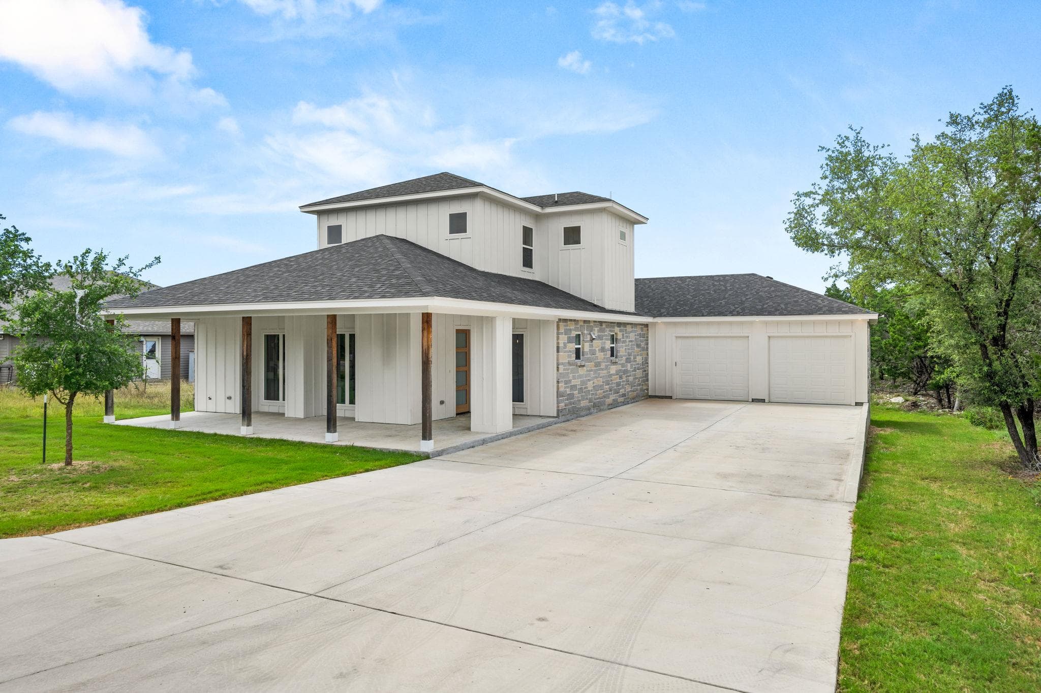 5164 Comanche Dr