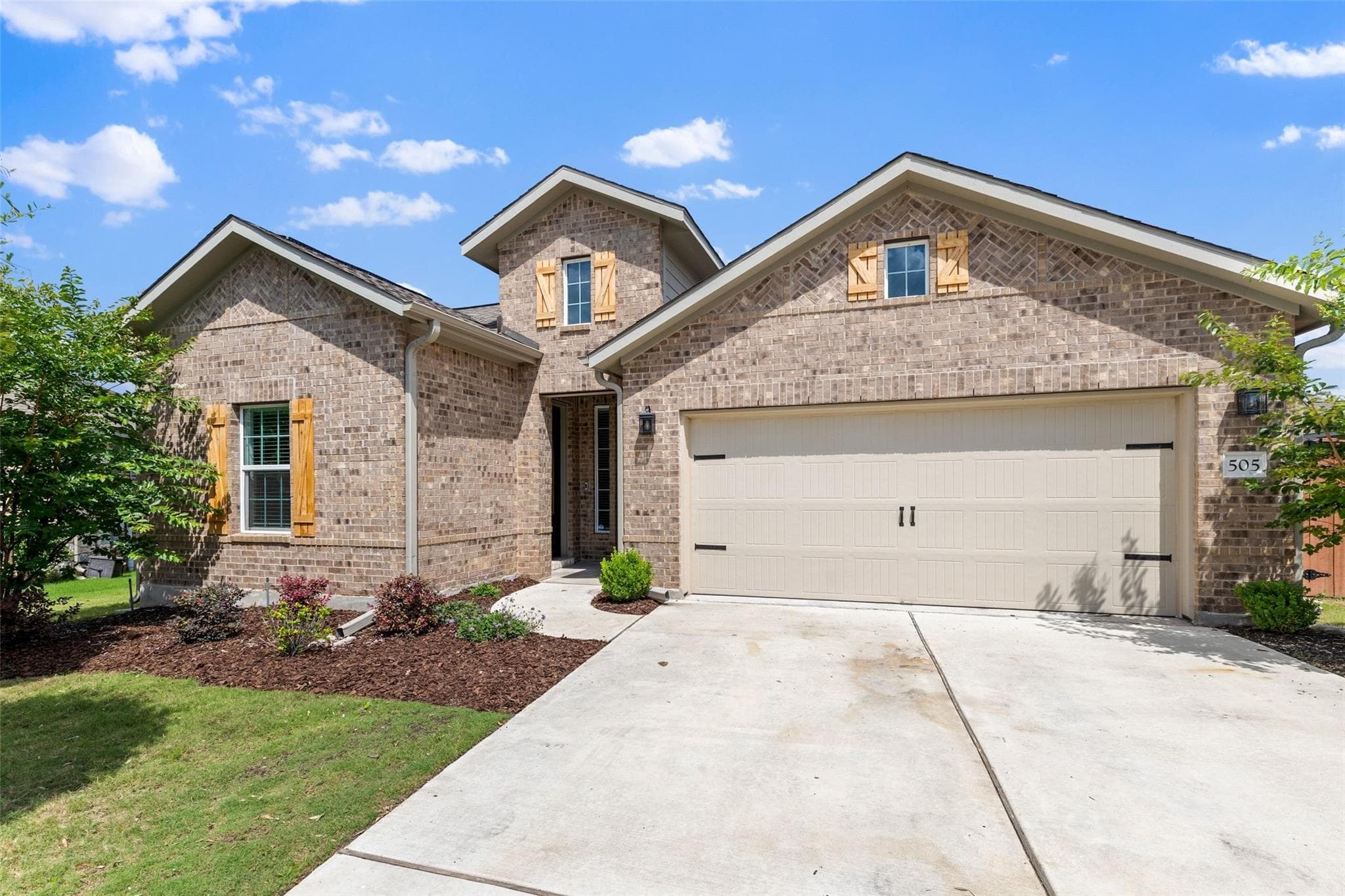 505 Sixpence Ln