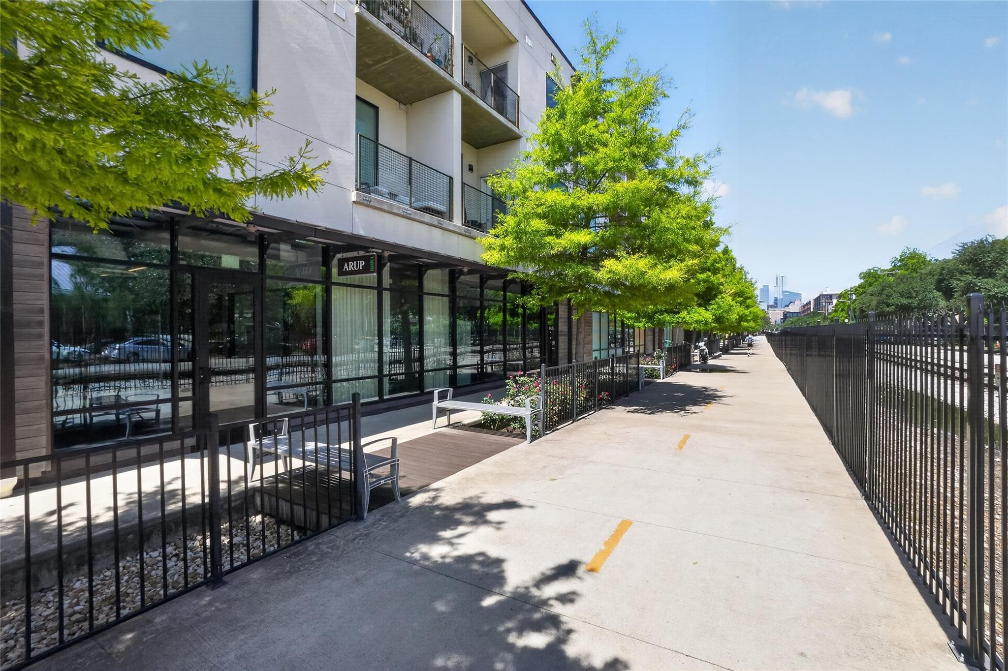 1800 E 4th St #202