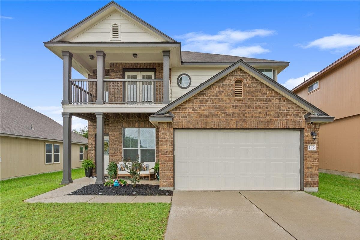 240 Foster Ln