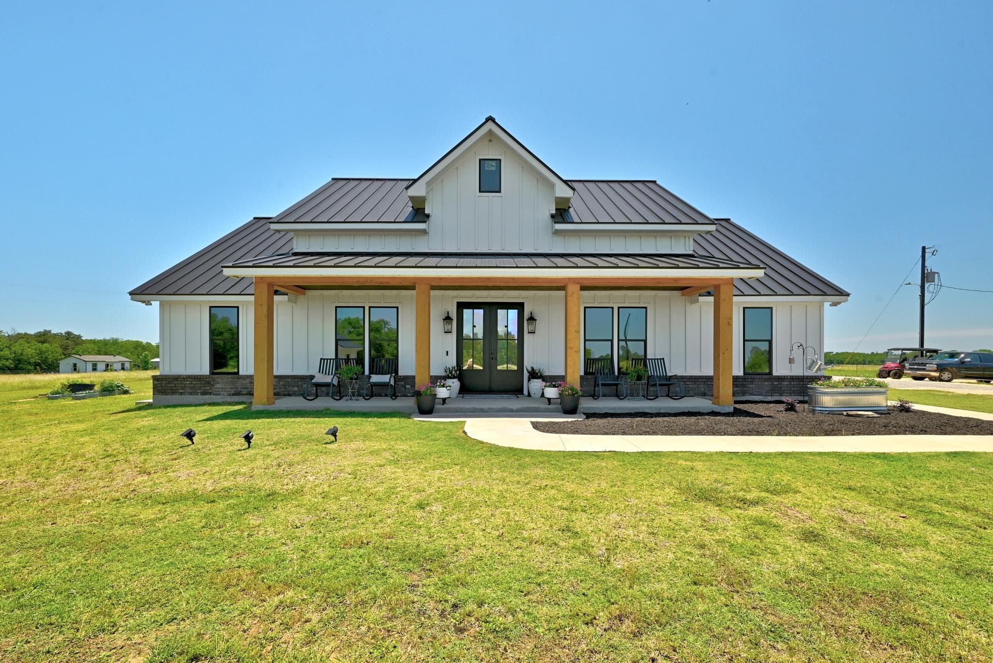 2889 Old McMahan Rd