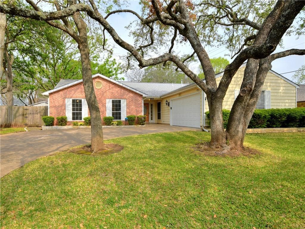 11502 Toledo Dr