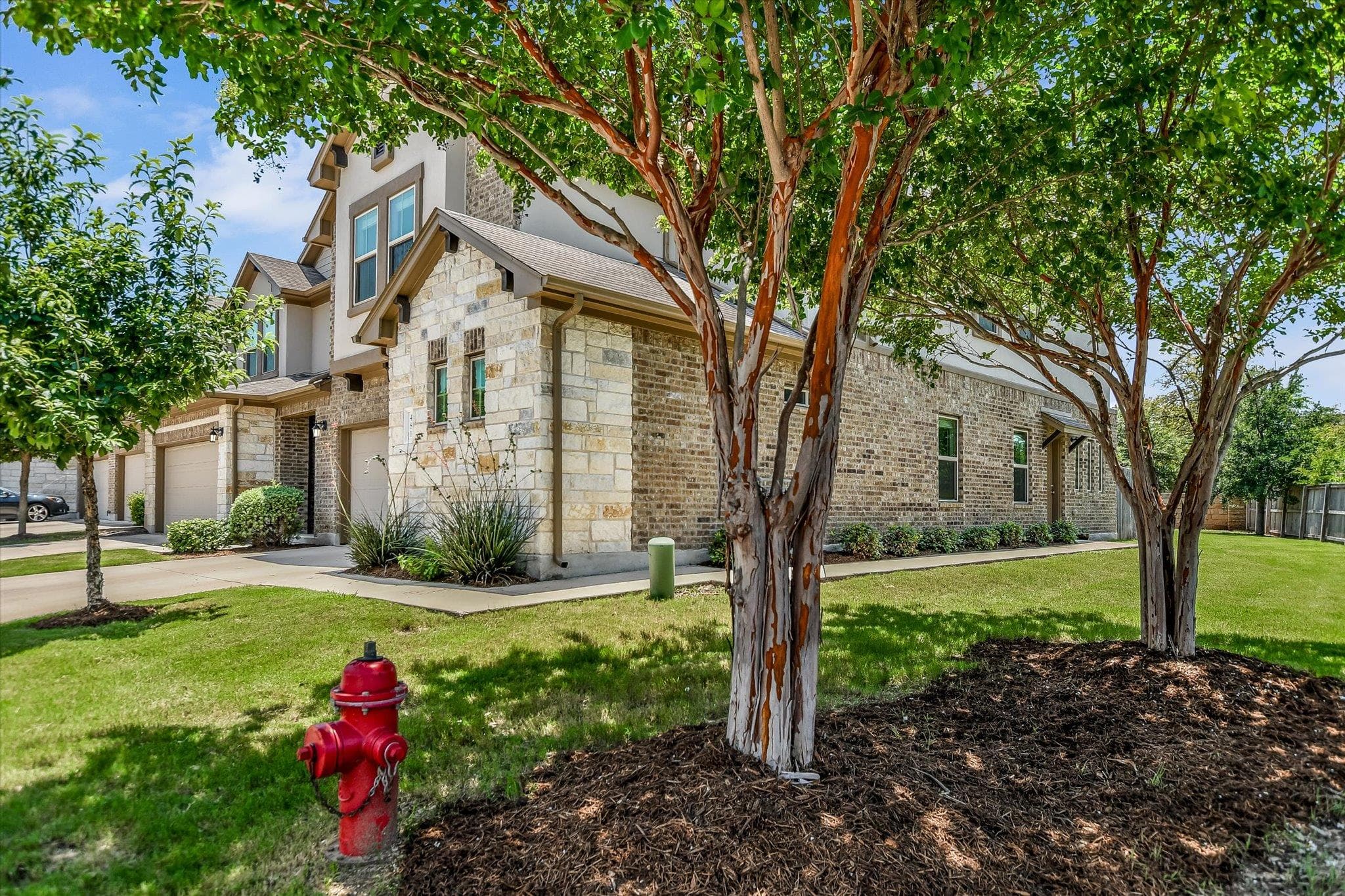 2304 S Lakeline Blvd #481
