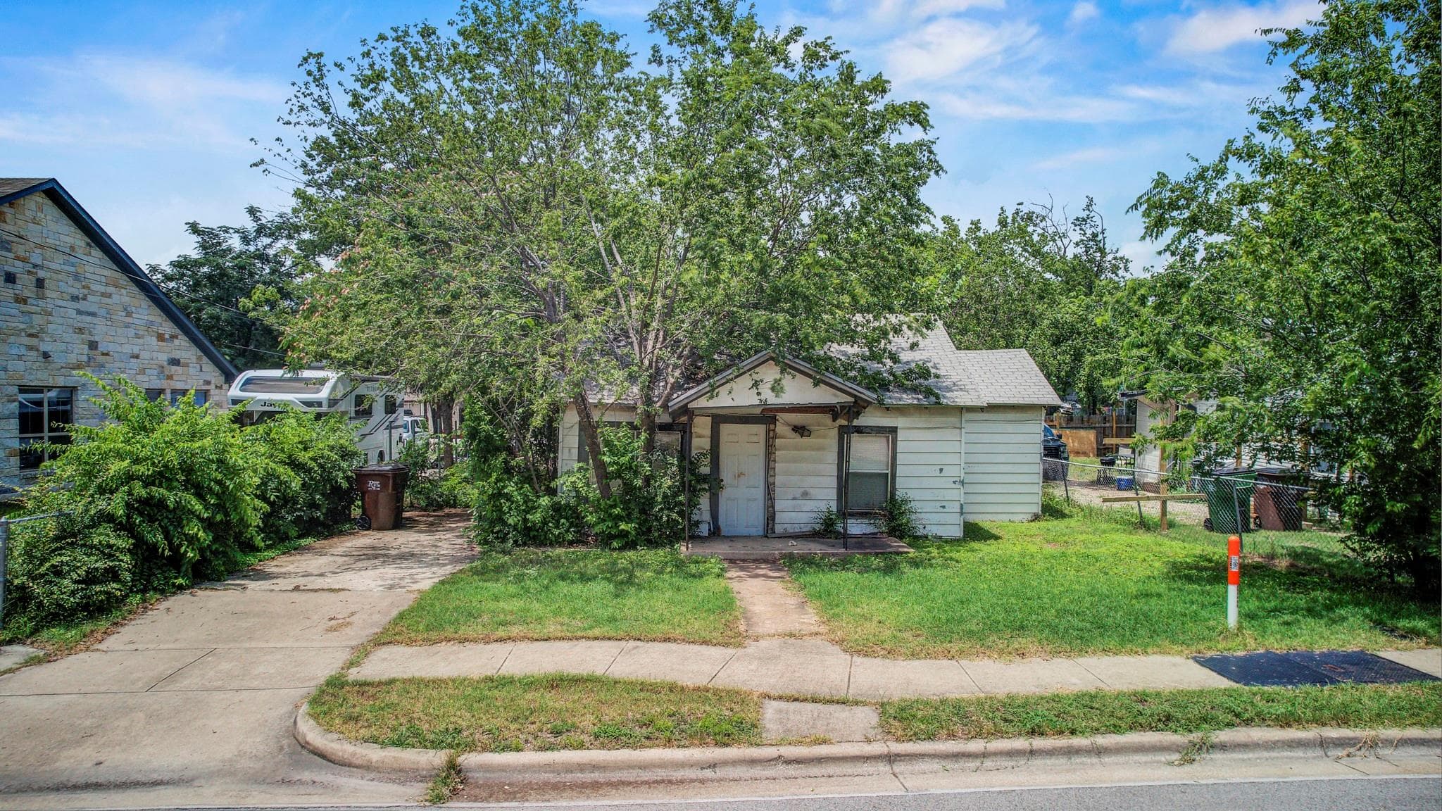 308 E Austin Ave