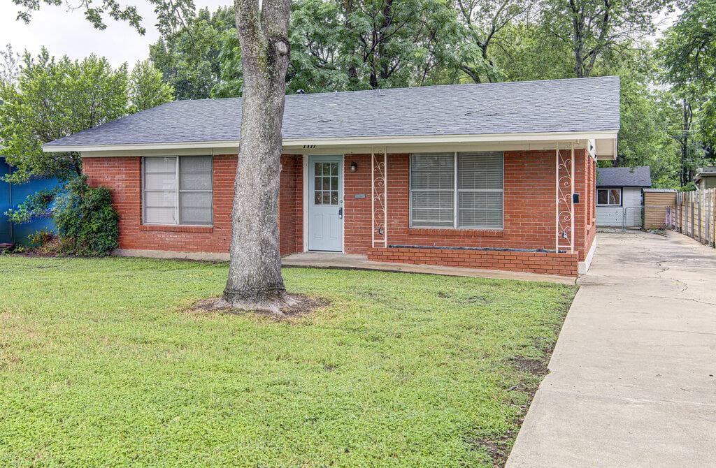 1711 Brentwood St #A