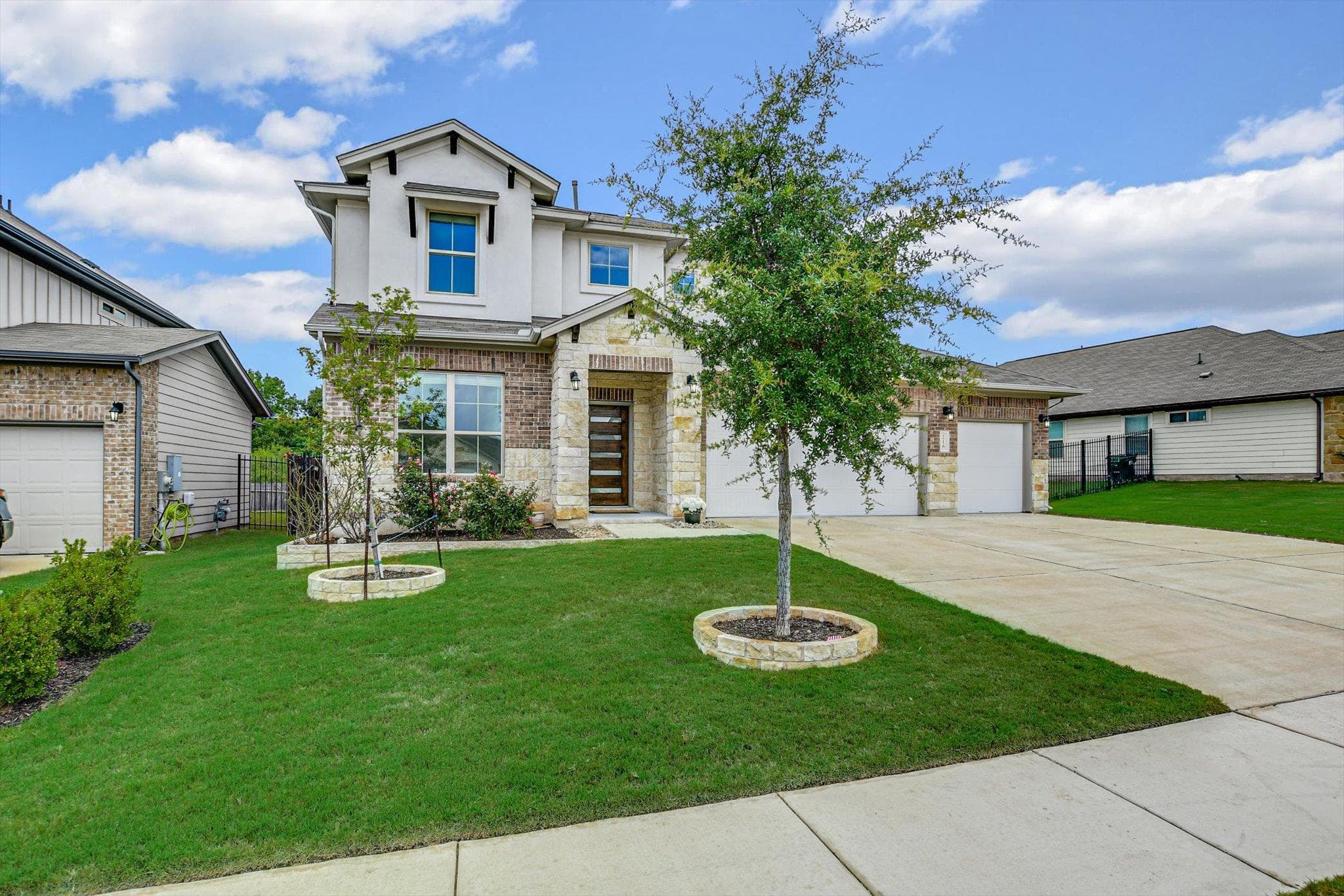 216 Manassas Dr