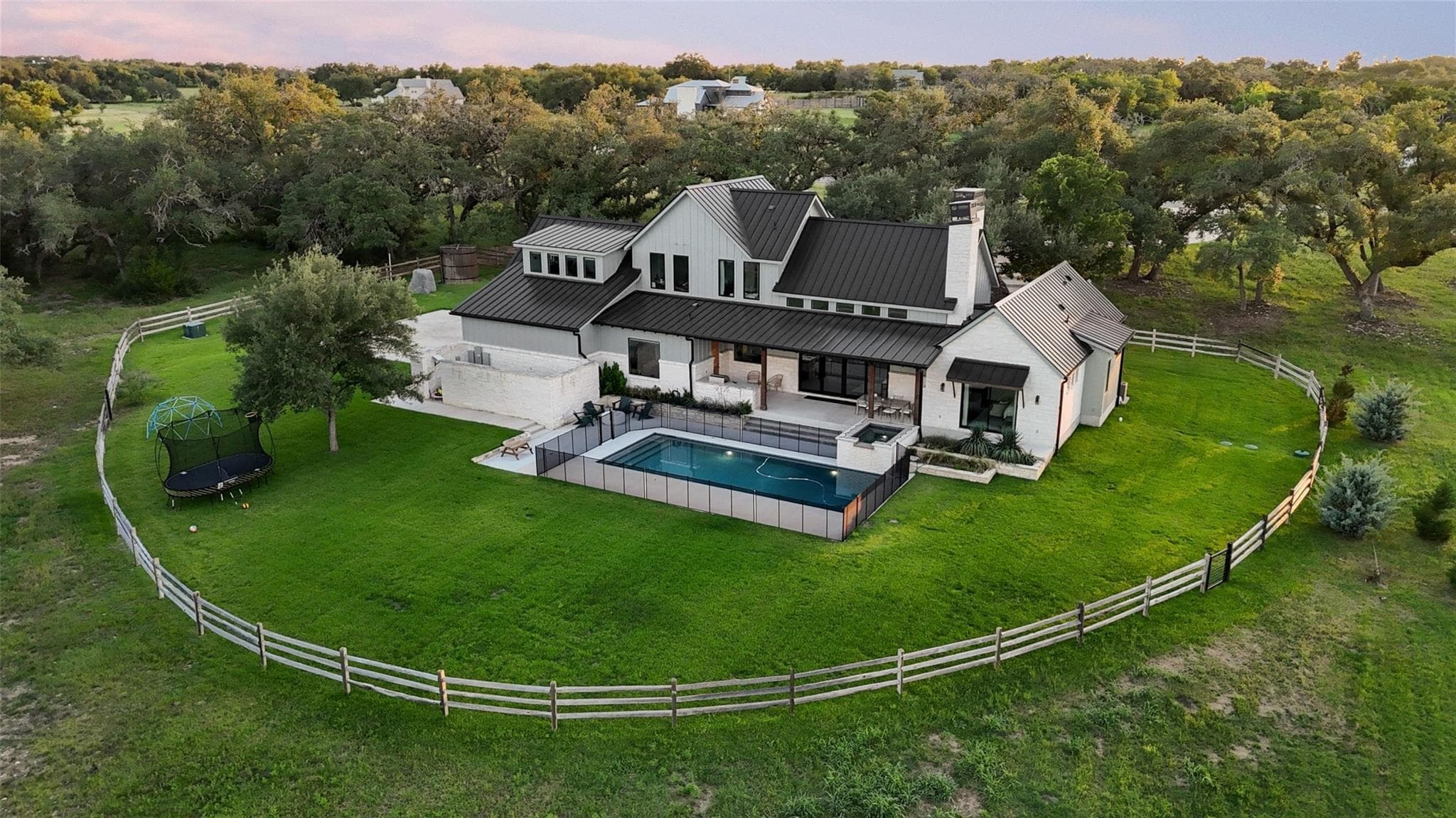 191 Flat Creek Trl