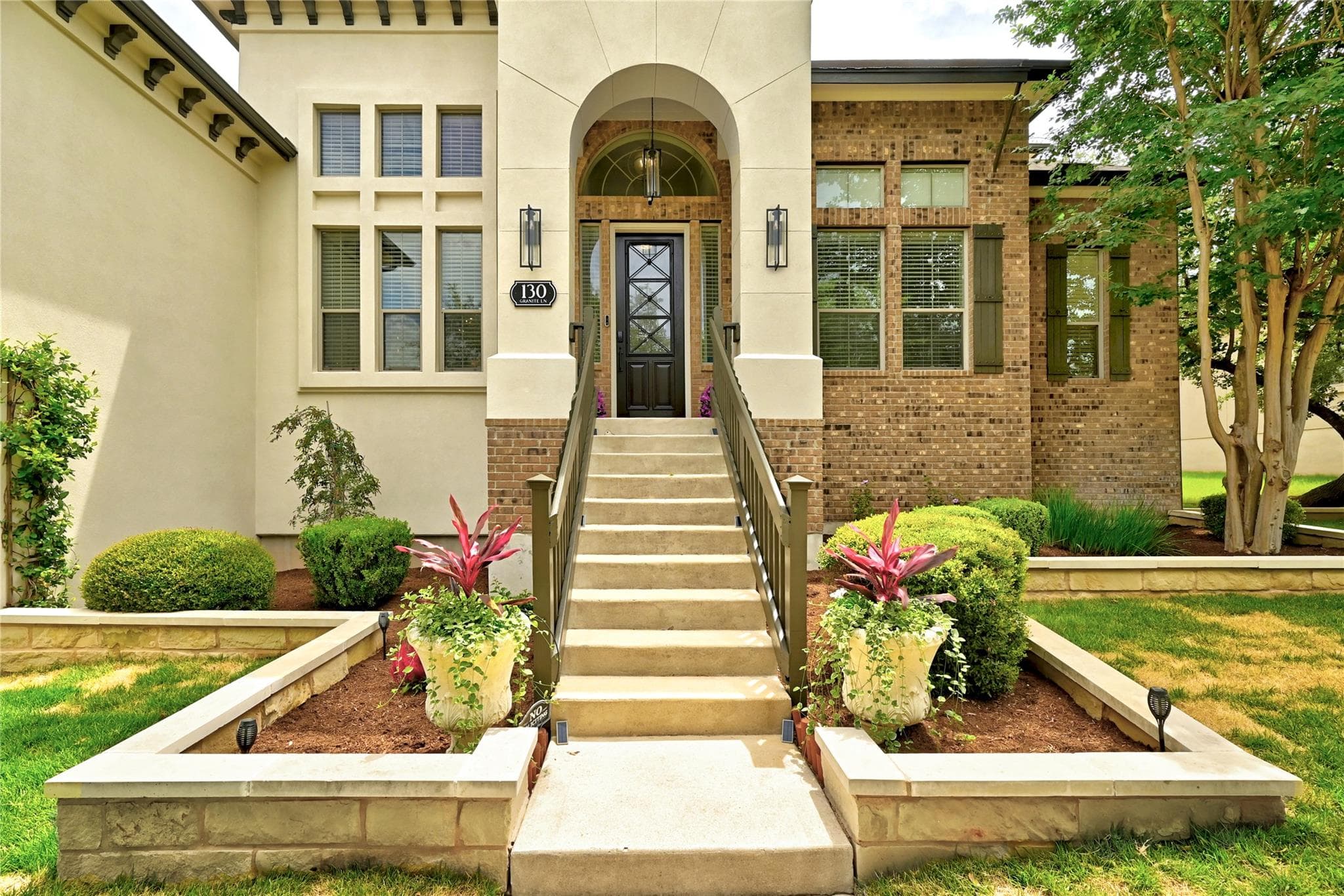 130 Granite Ln