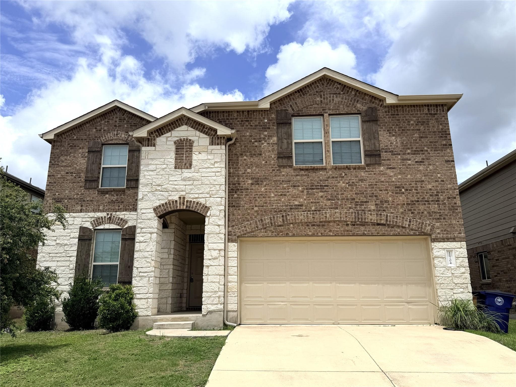 11704 Monterosso Dr
