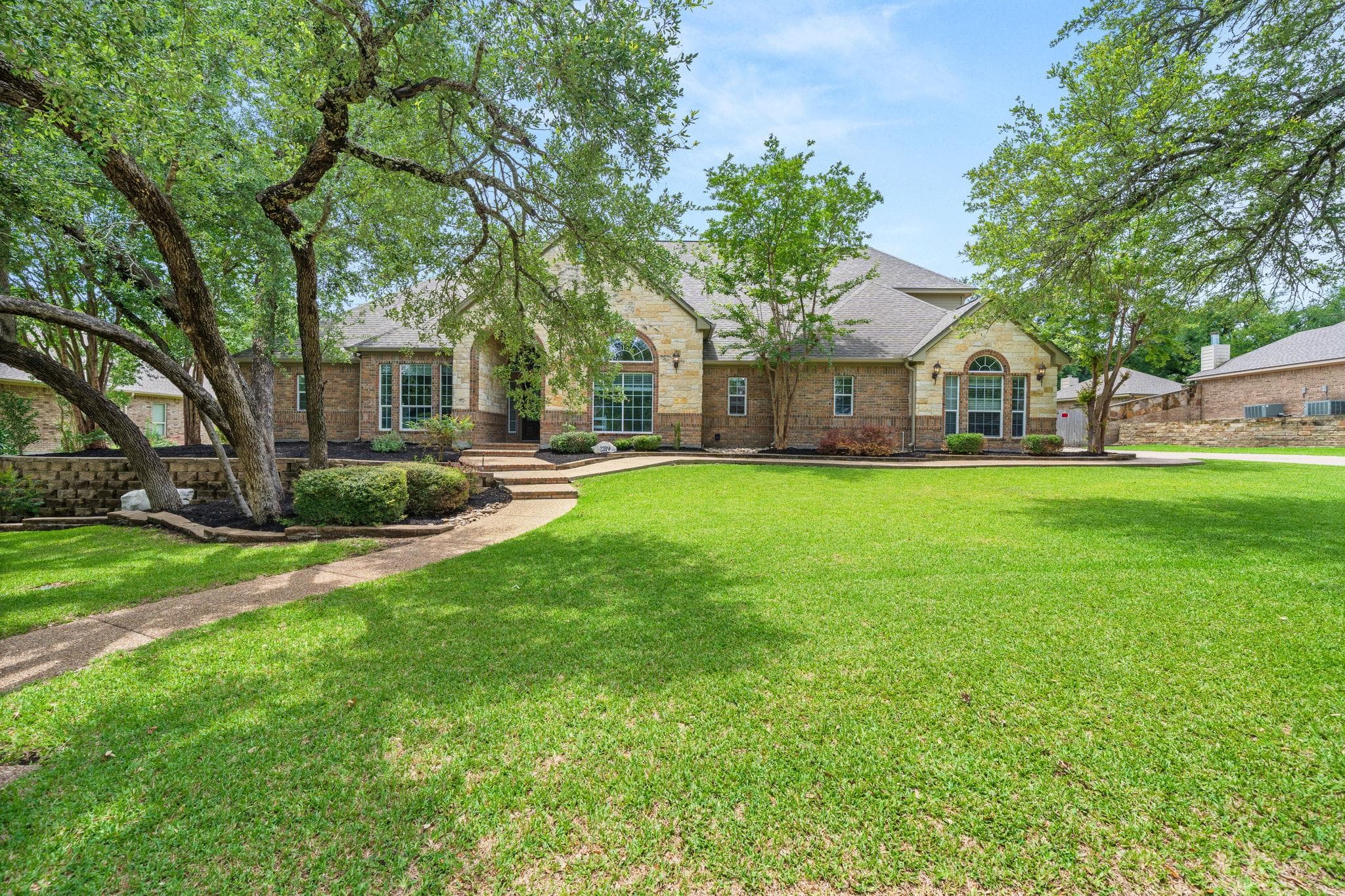 239 Eagle Landing Dr