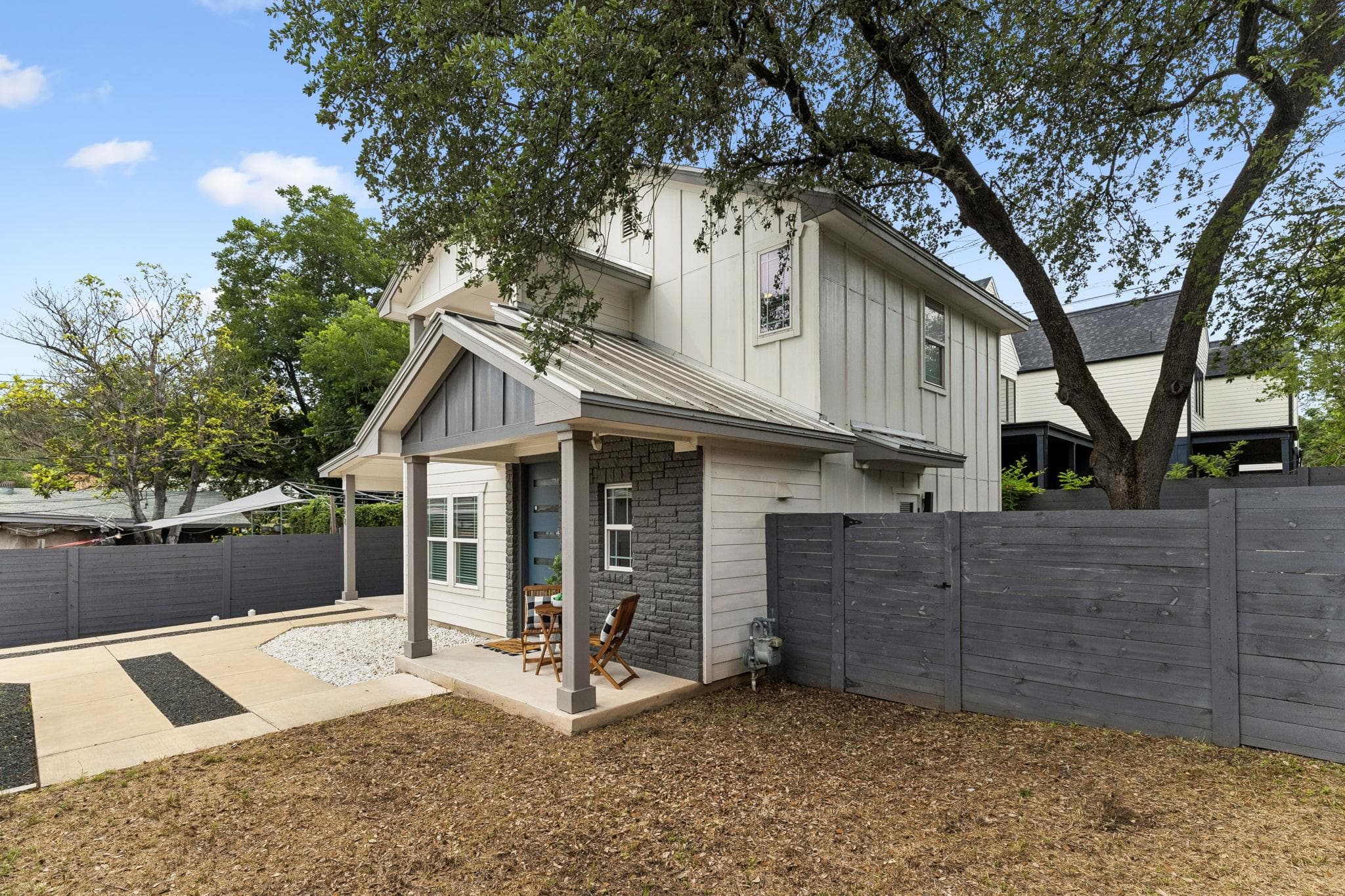 806 Philco Dr #2