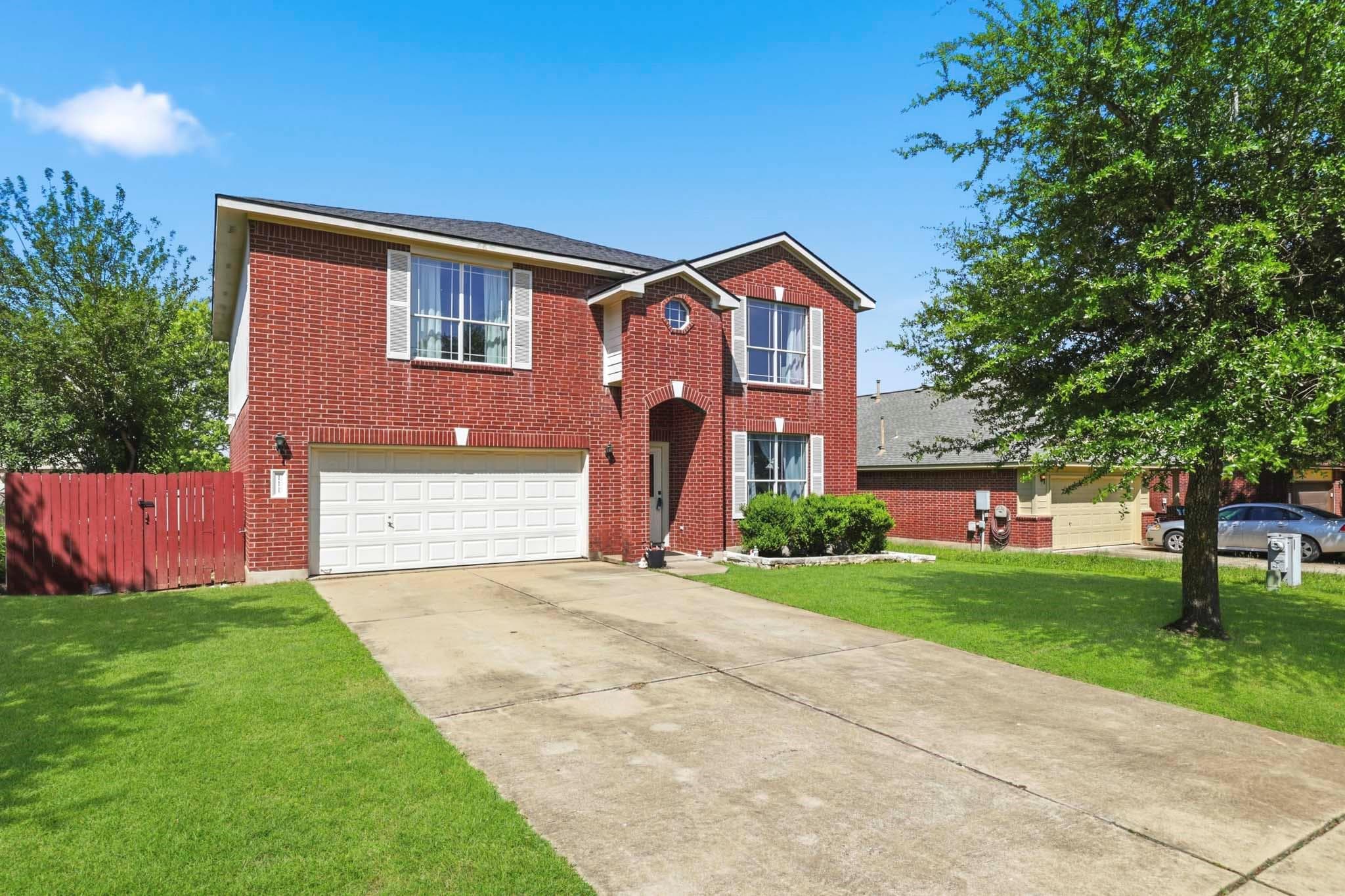 111 Brazos Ln