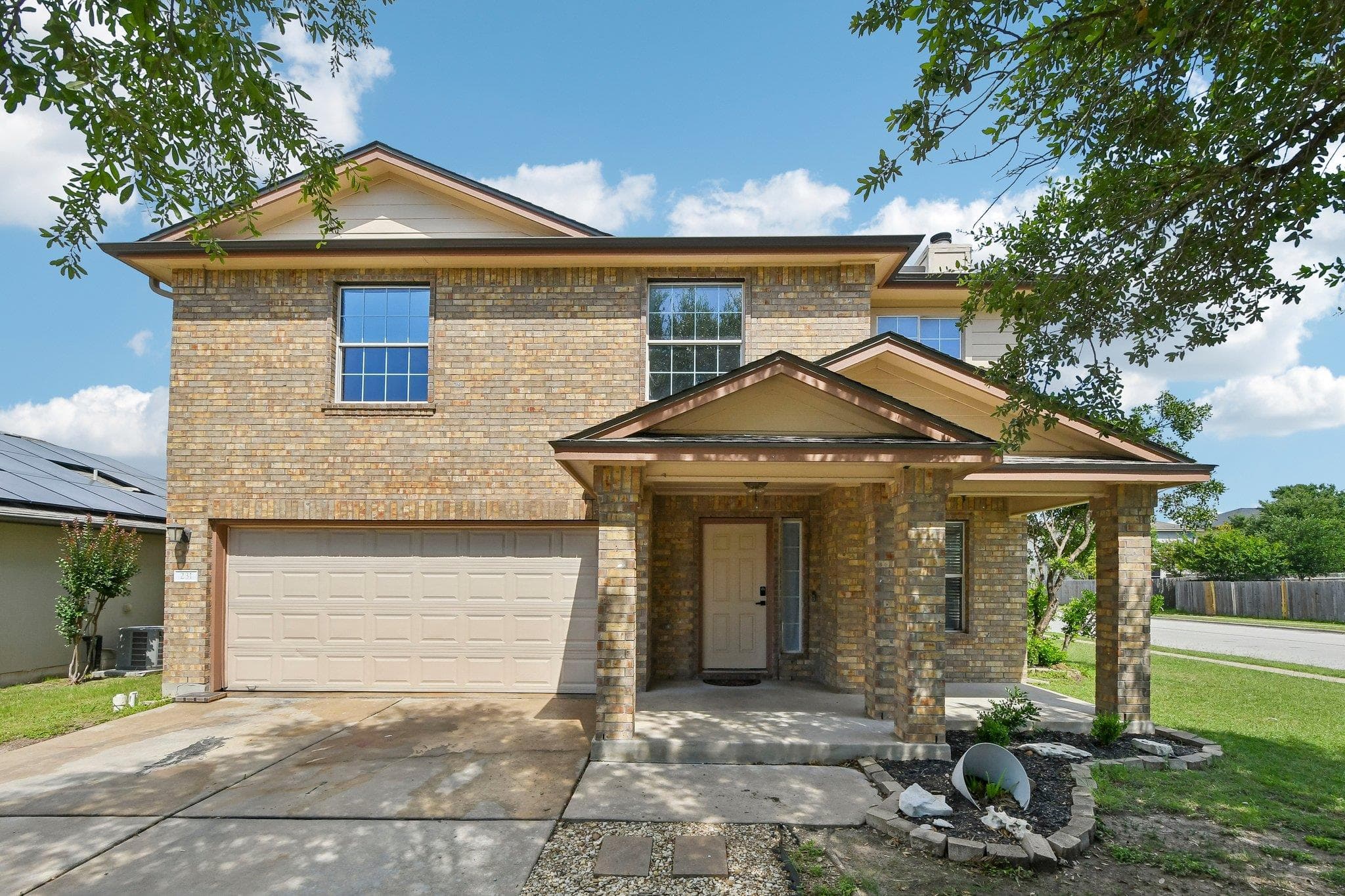 231 Altamont St
