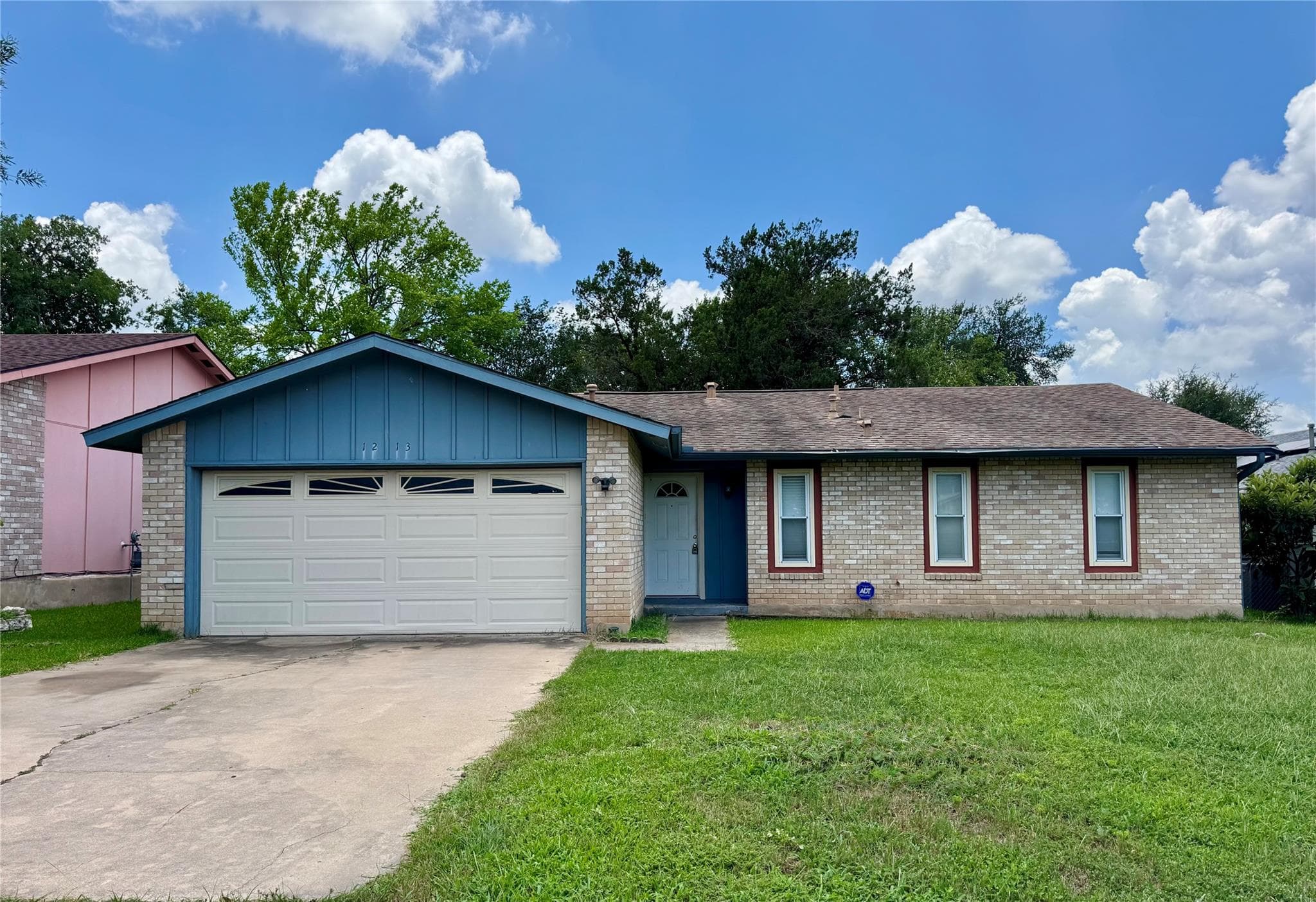 1213 Kenyon Dr