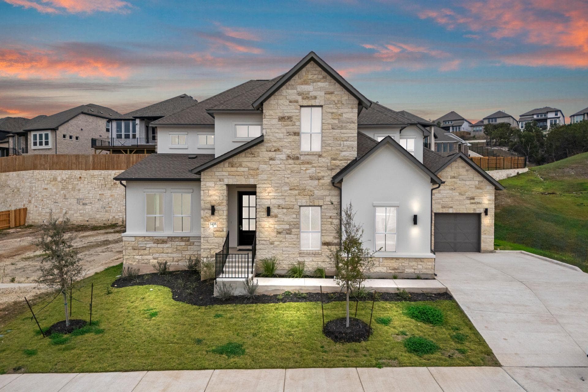 1627 Starry Night Ln