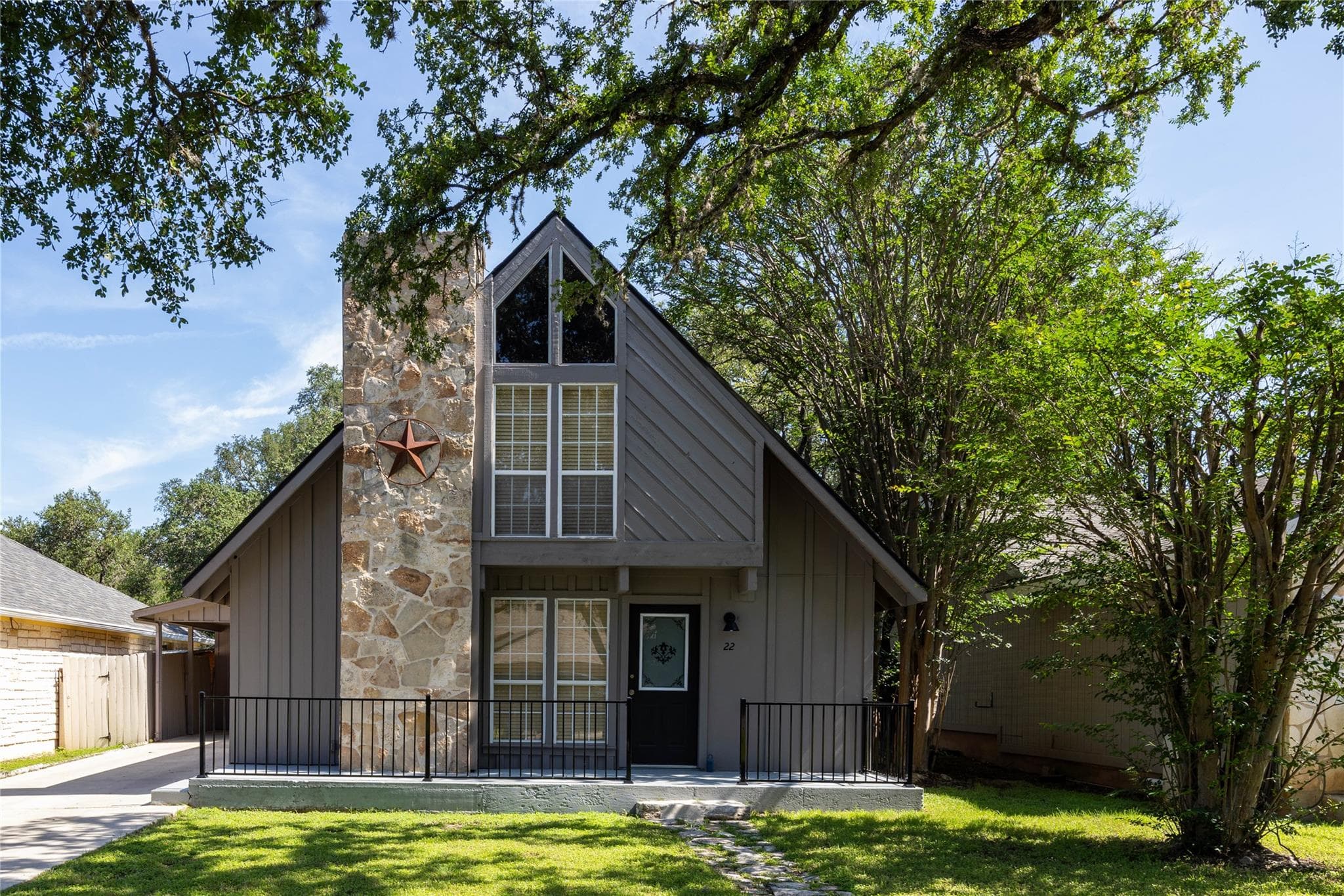 22 Stonehouse Cir