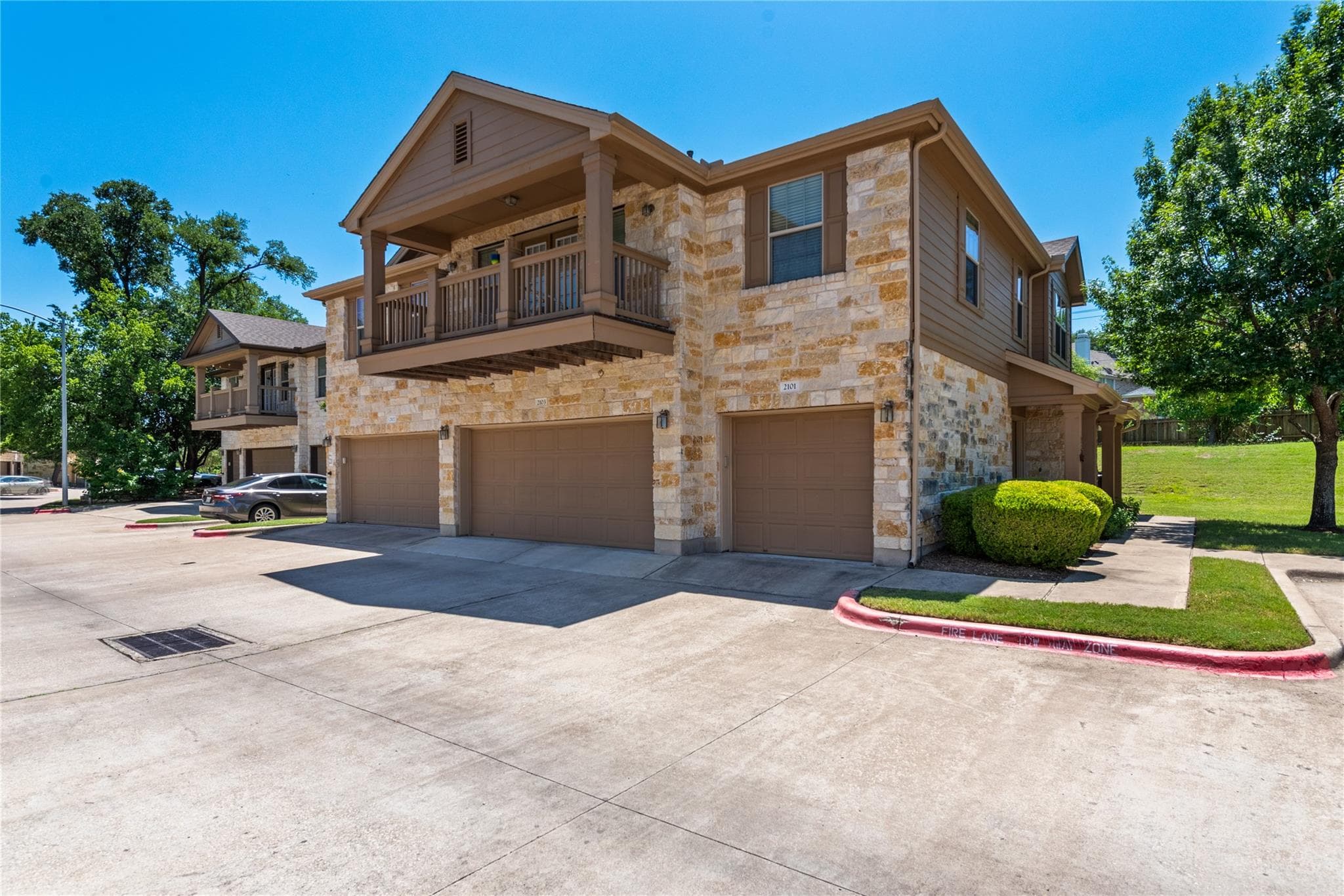 1310 W Parmer Ln #2102