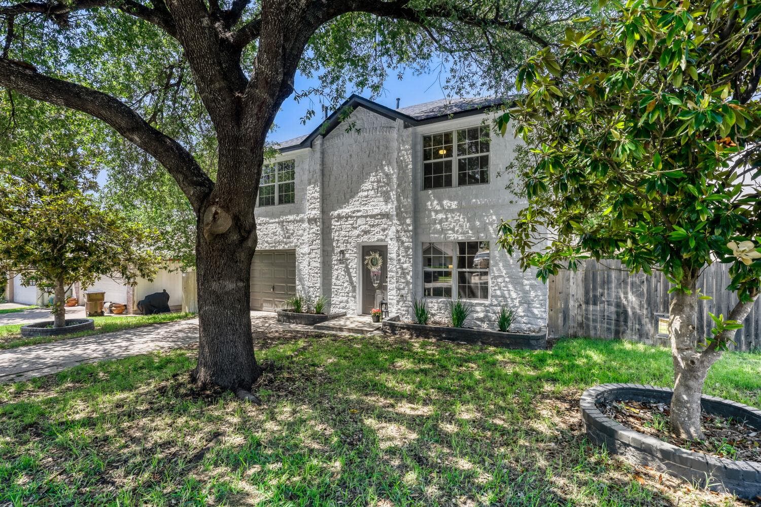 1626 Parkfield Cir