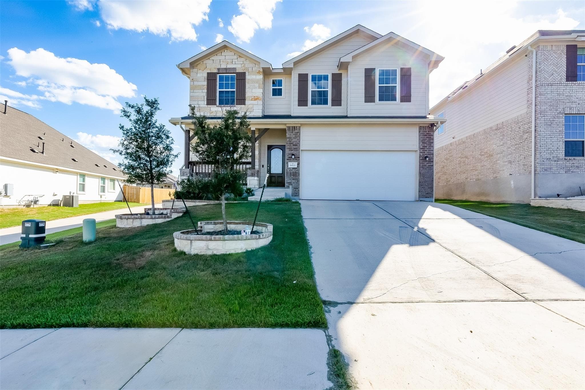 6601 Avila Way