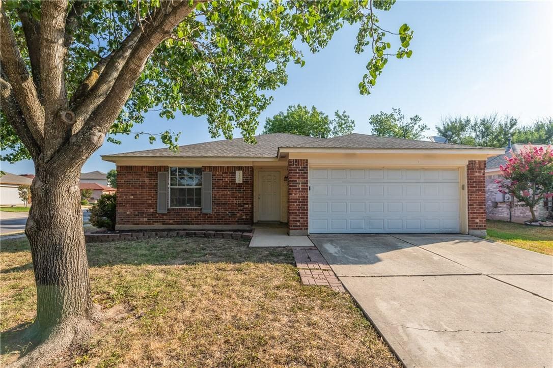 1506 Mayapple St