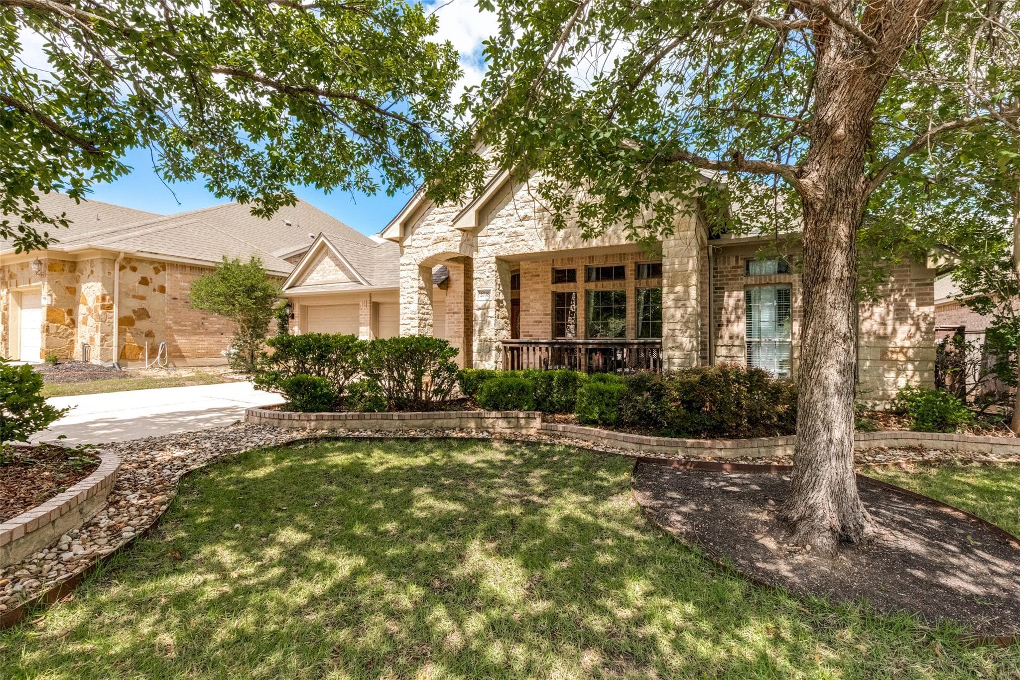 2718 Sun Mountain Dr