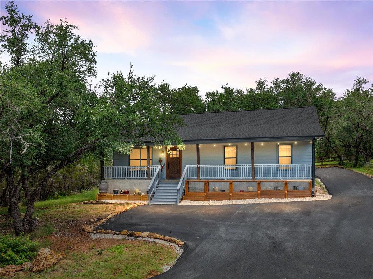 408 Breezing Ln