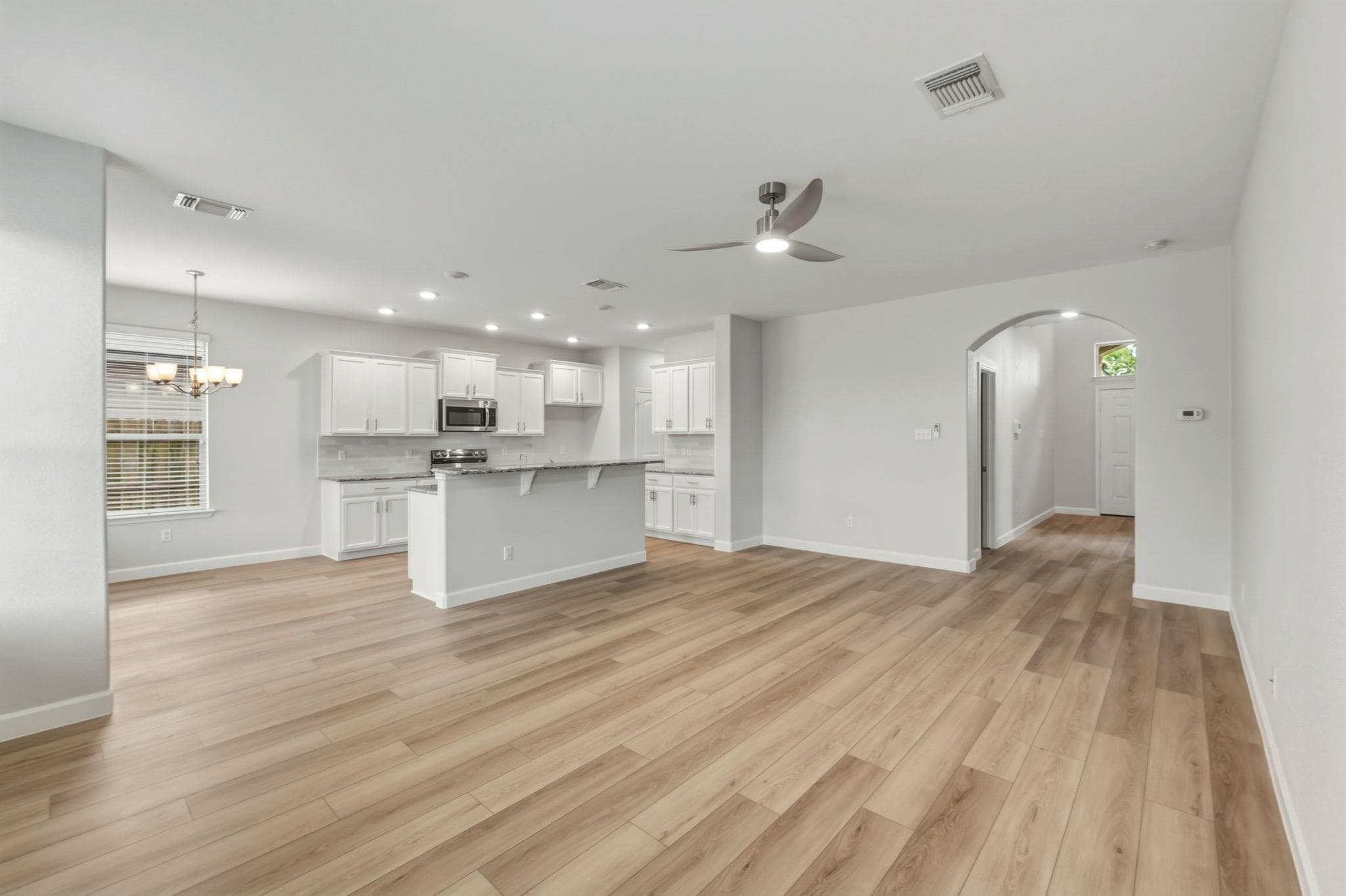 301 Serpentine Ln