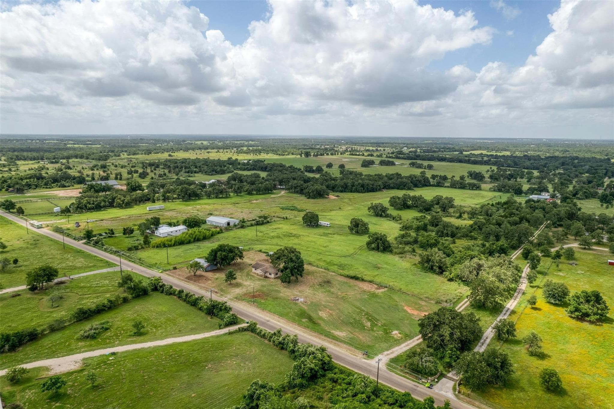 307 N County Line Rd