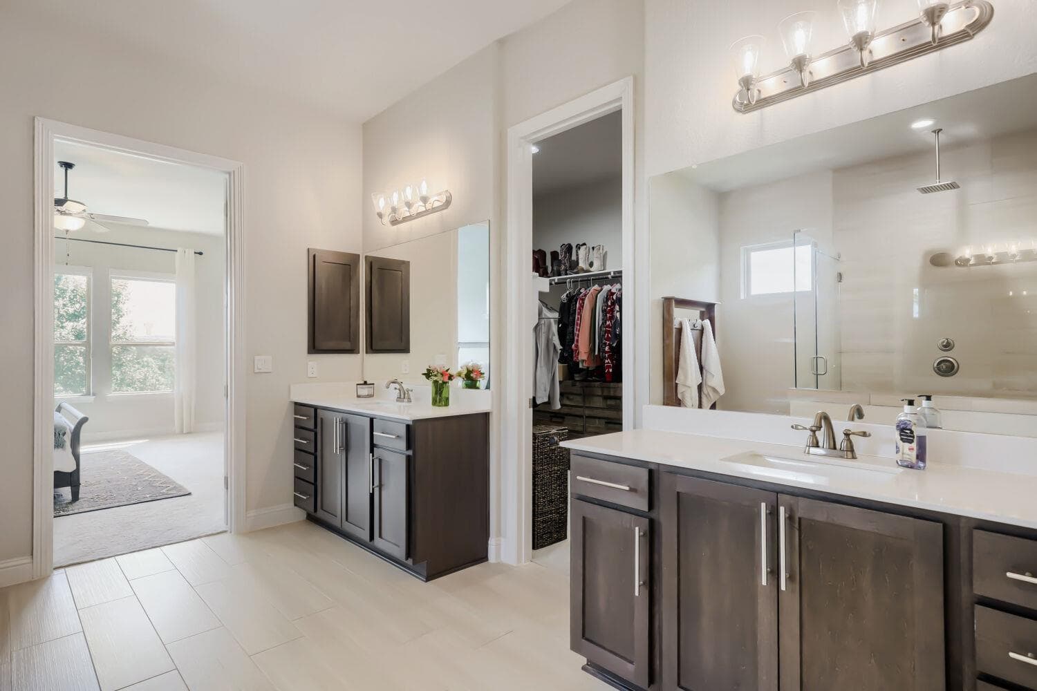 2429 Costa Del Sol Dr