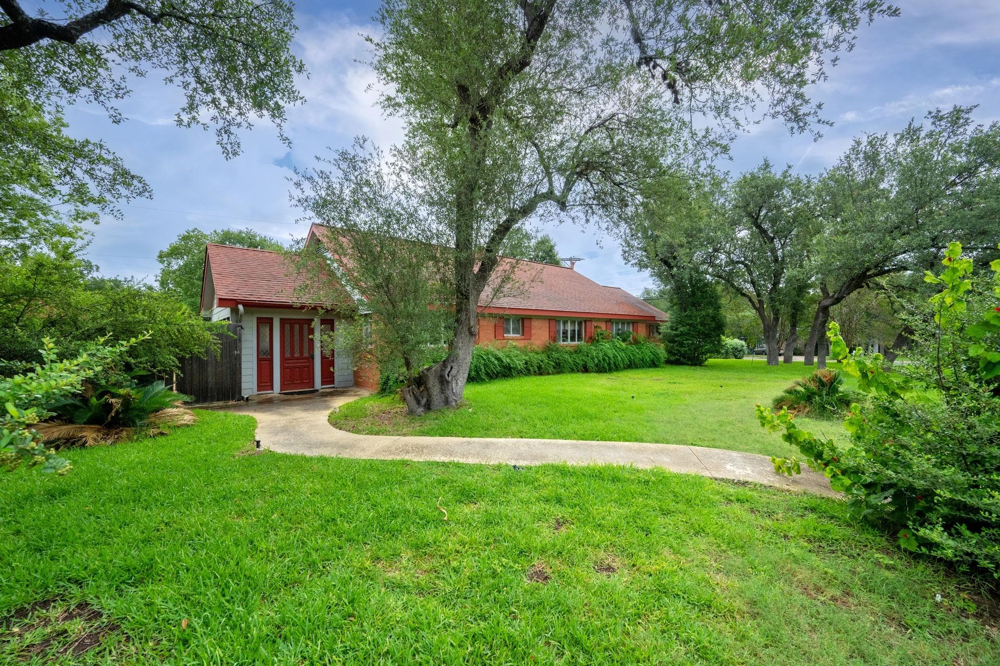 3201 Hatley Dr