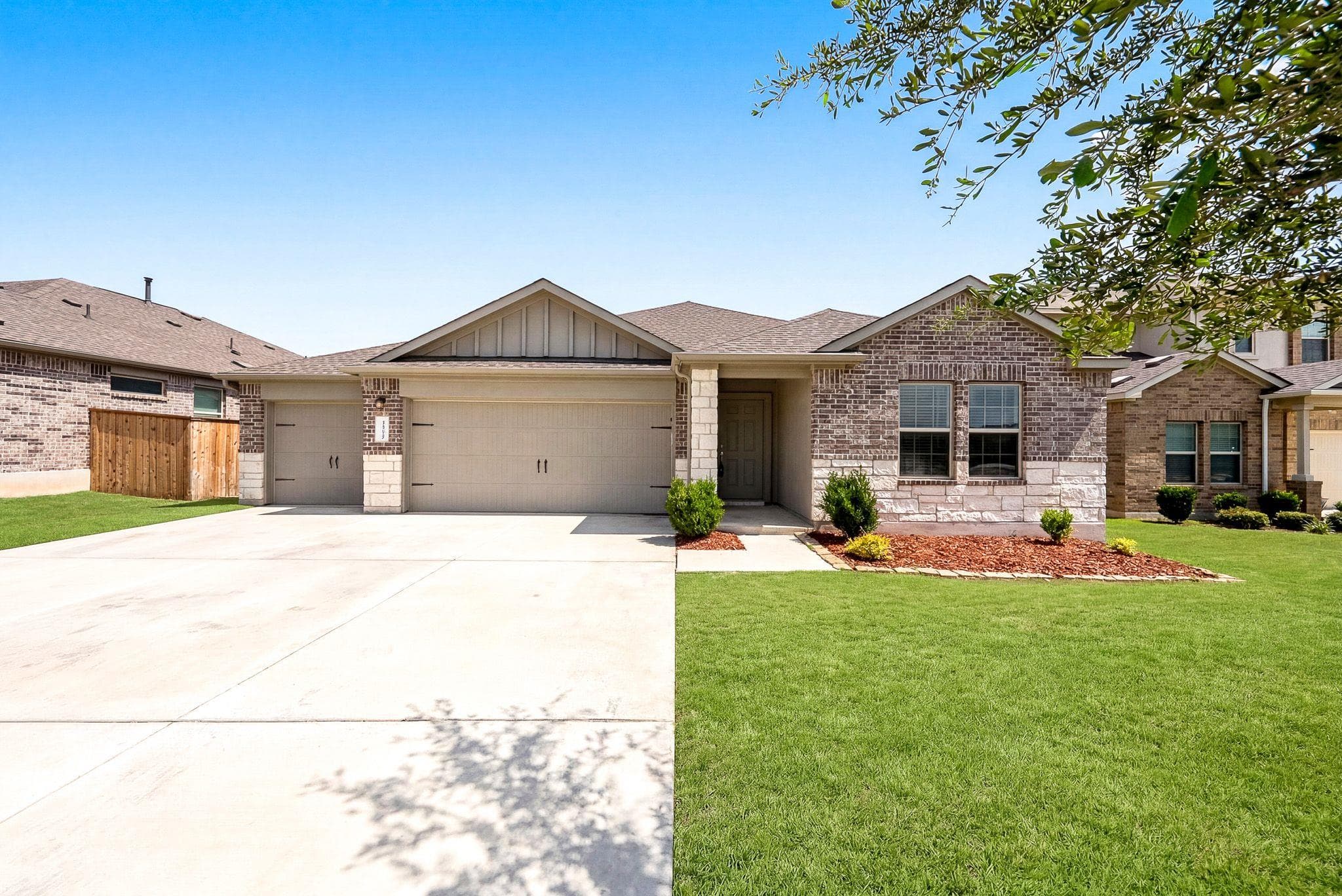3416 Pauling Loop