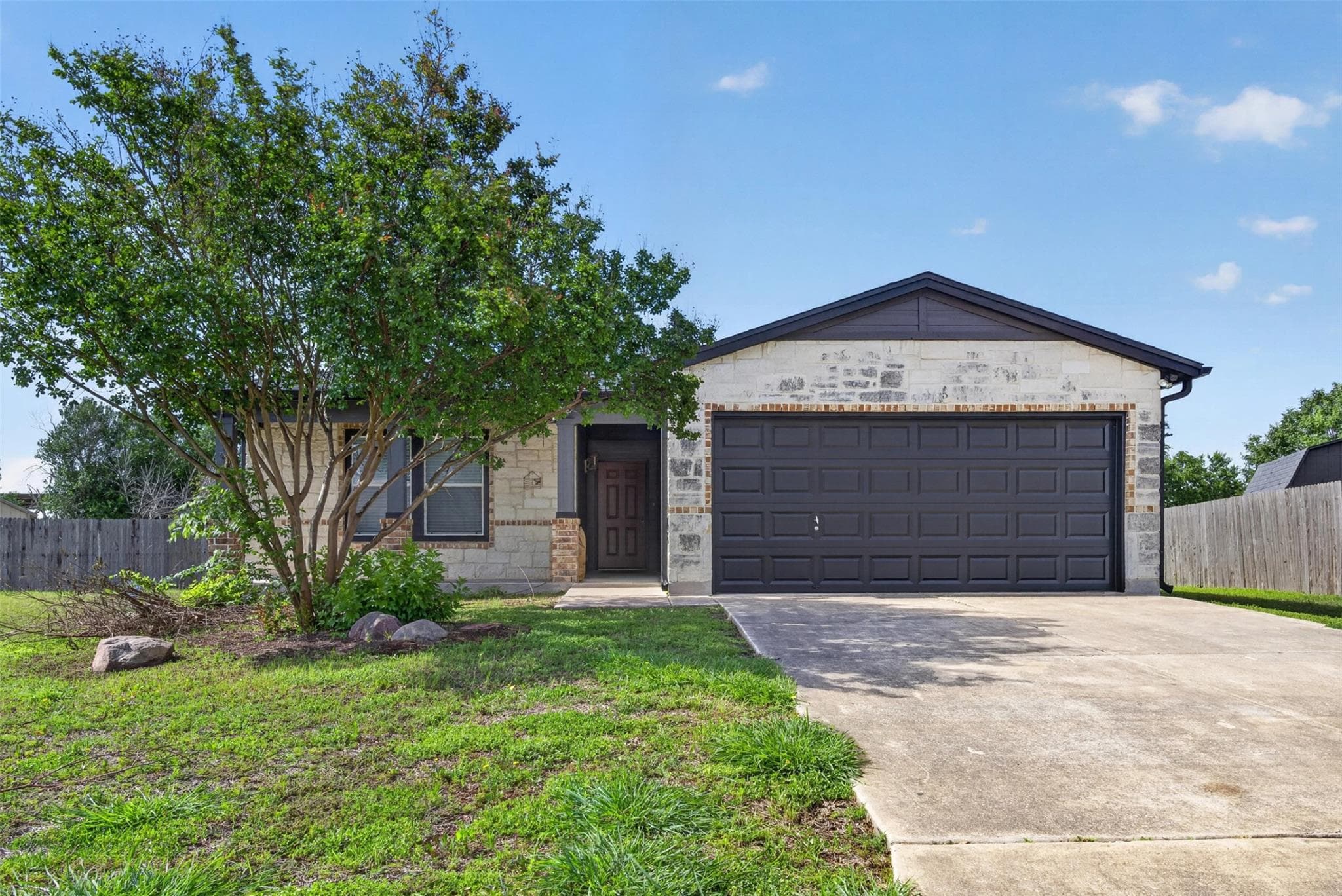 1548 Cap Stone Rdg