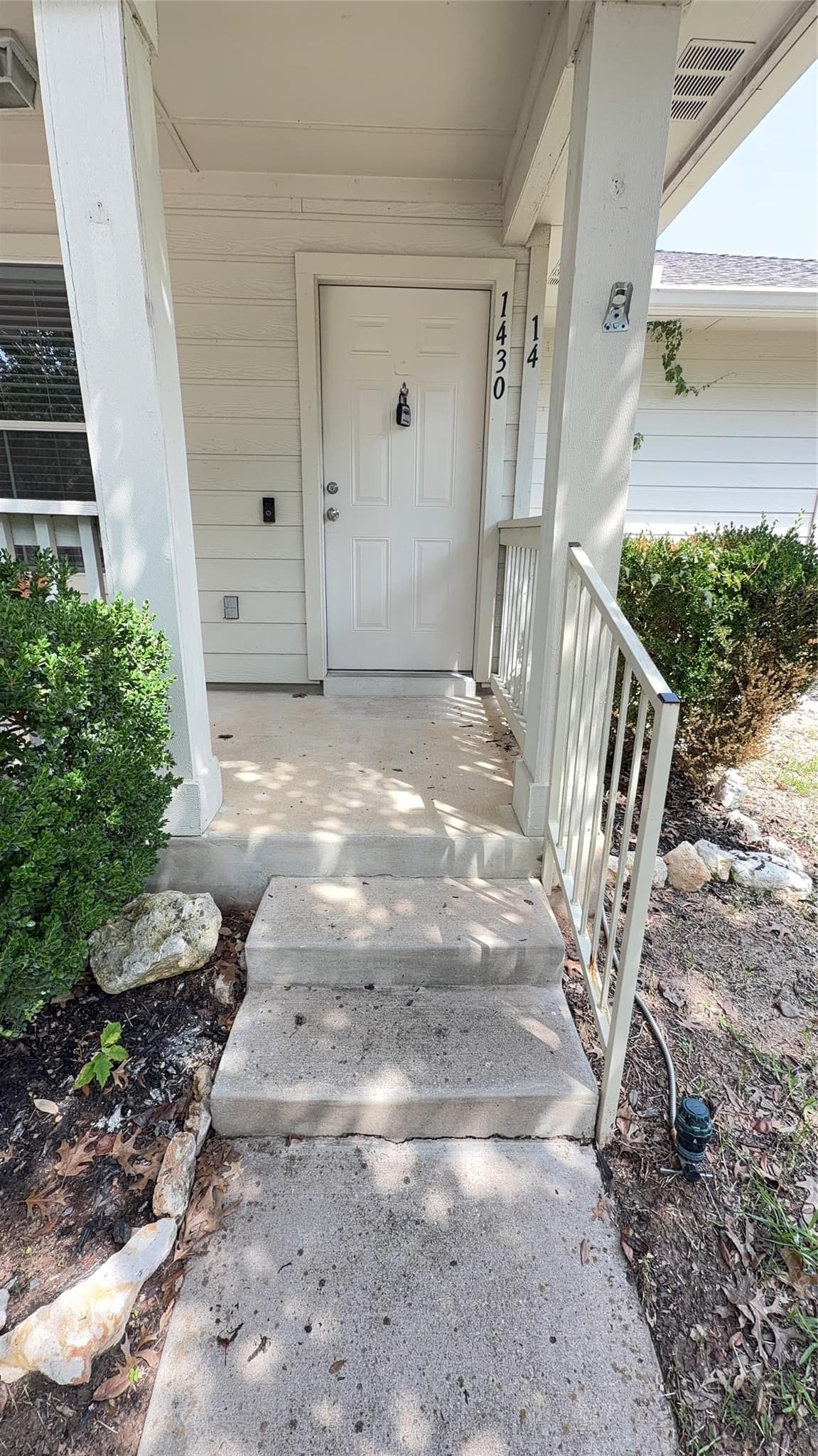 1430 Big Bend Dr #14