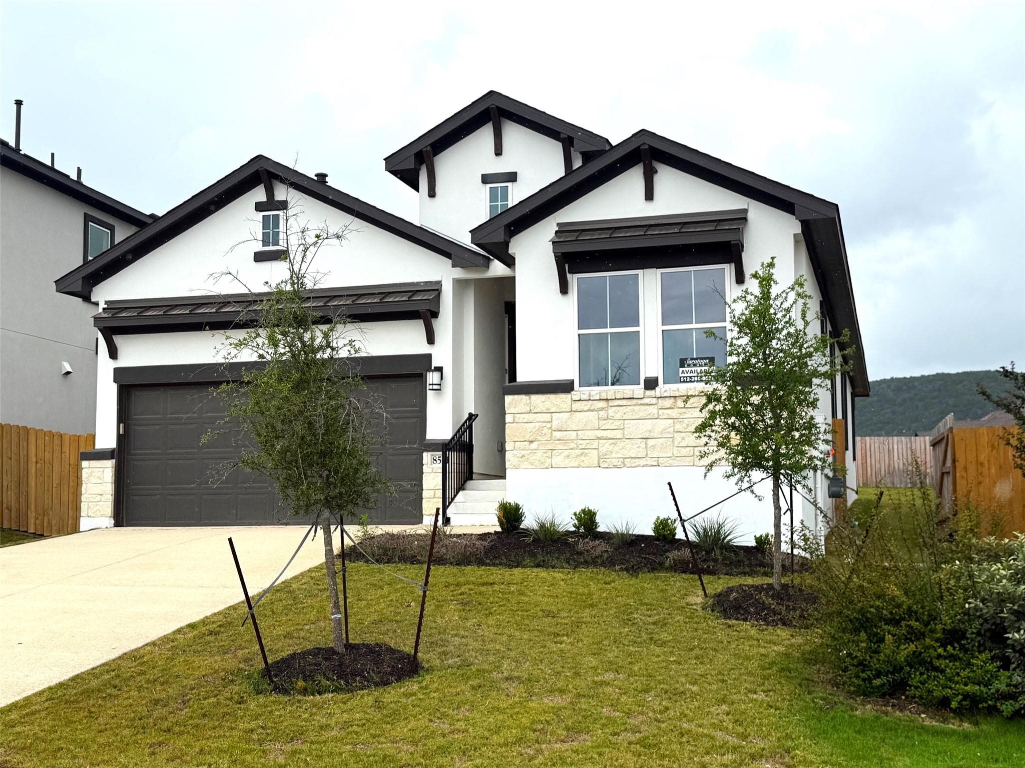 8510 Red Bottle Brush Rd