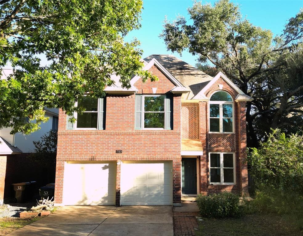 7515 Windrush Dr