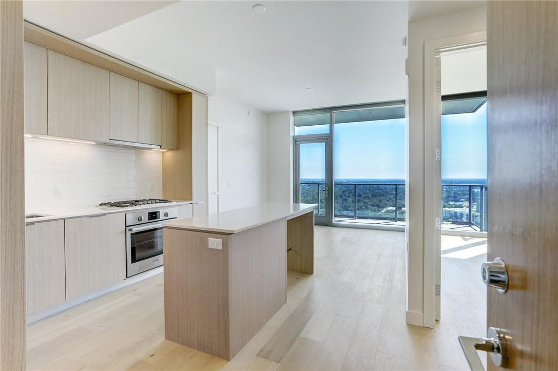 44 East Ave #2408