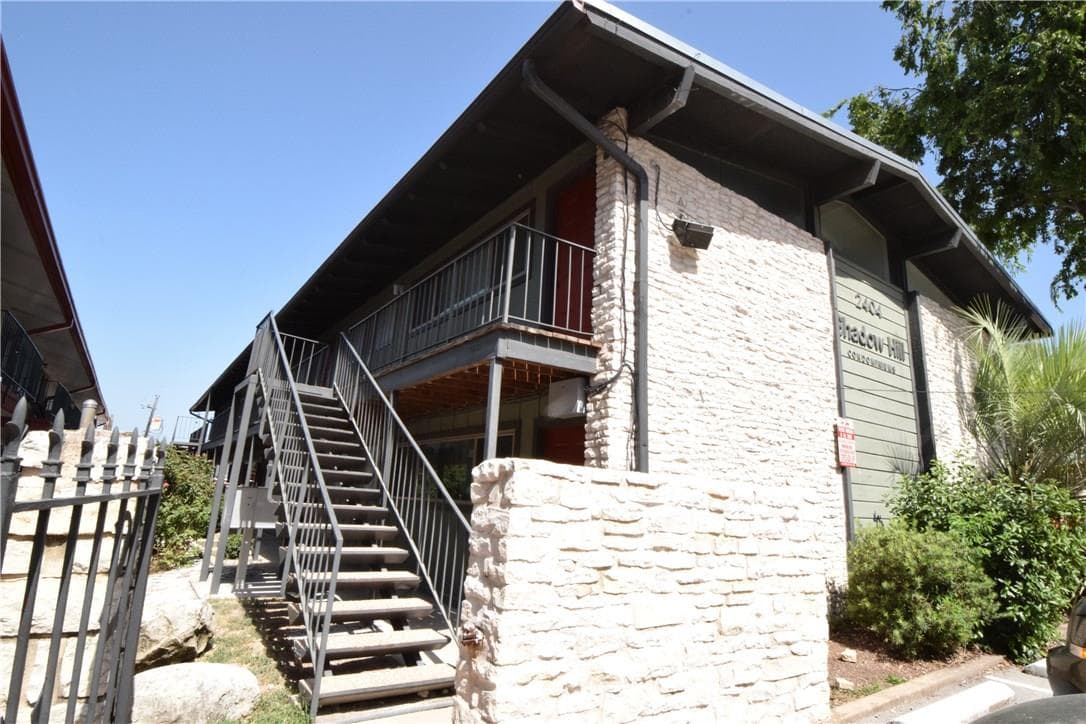 2404 Longview St #103