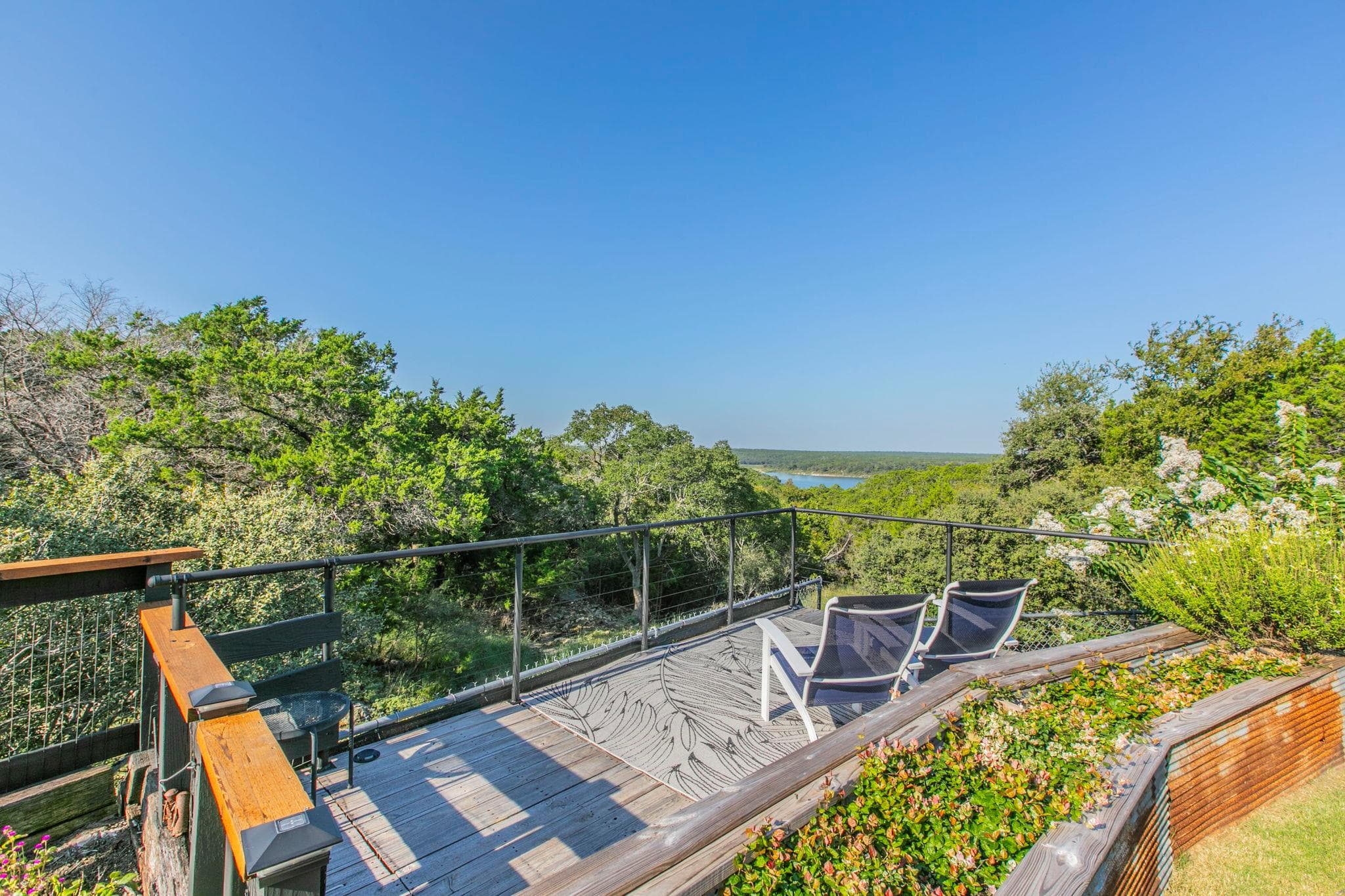 15927 Brazos Dr