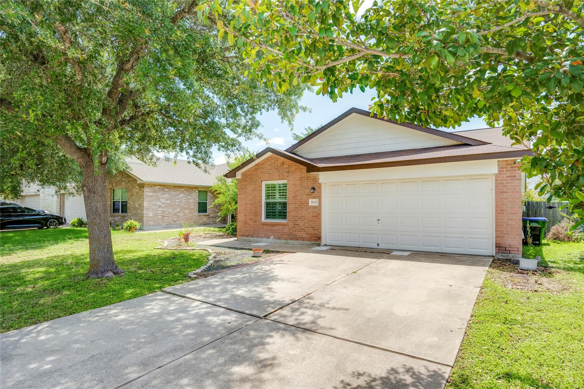 18325 Maxa Dr