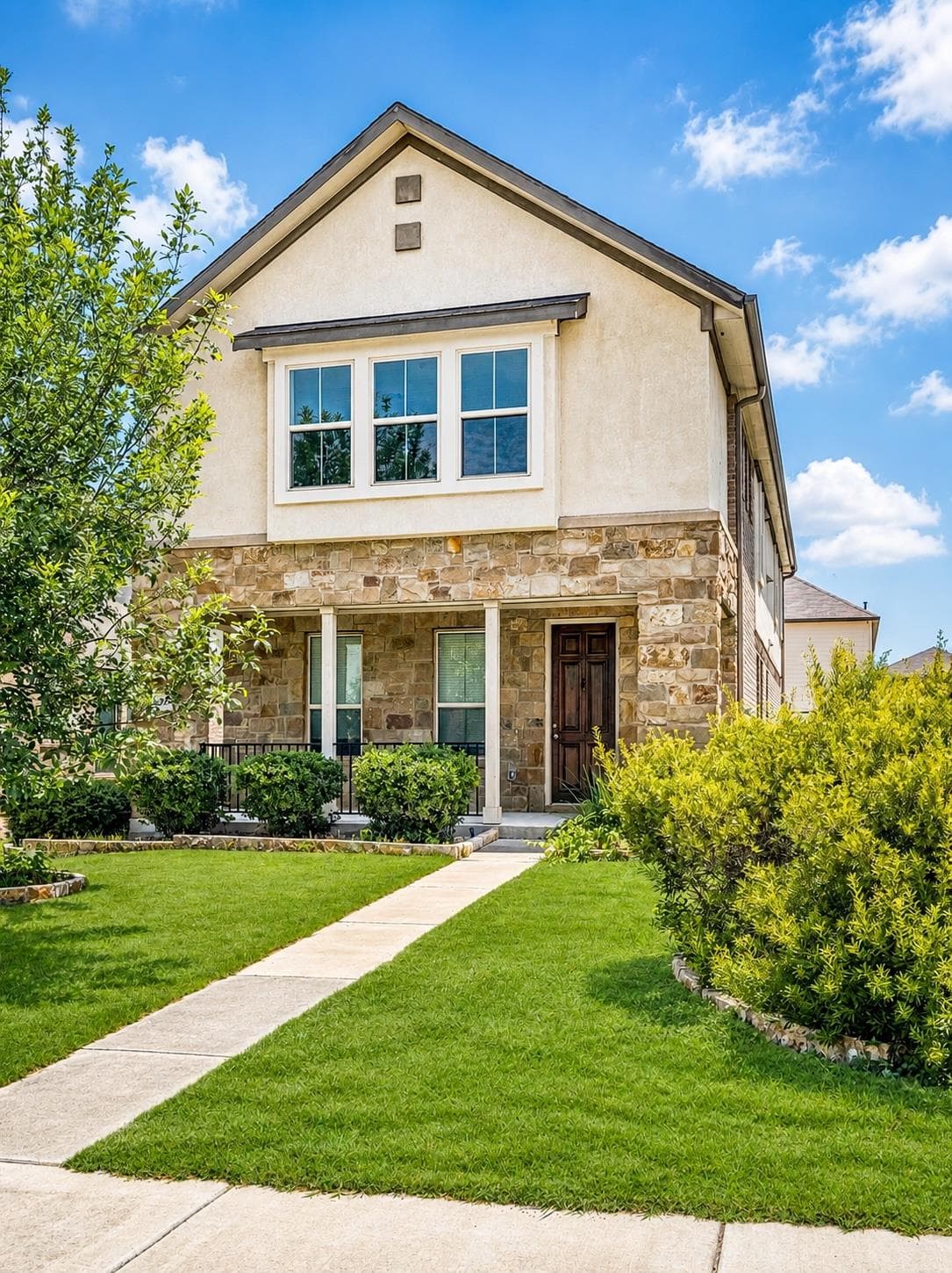 2937 Barbed Wire St