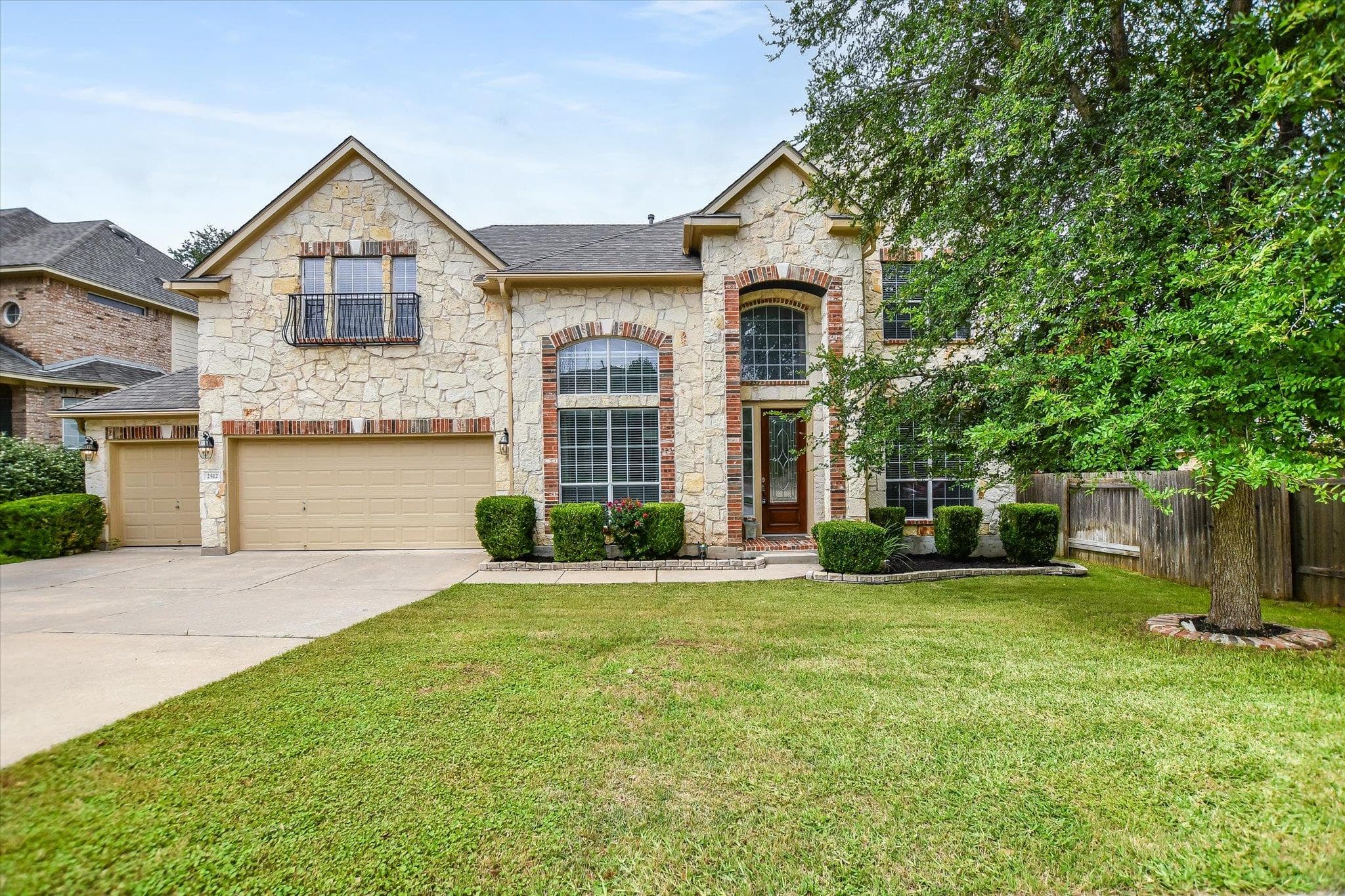 2512 Armatrading Dr
