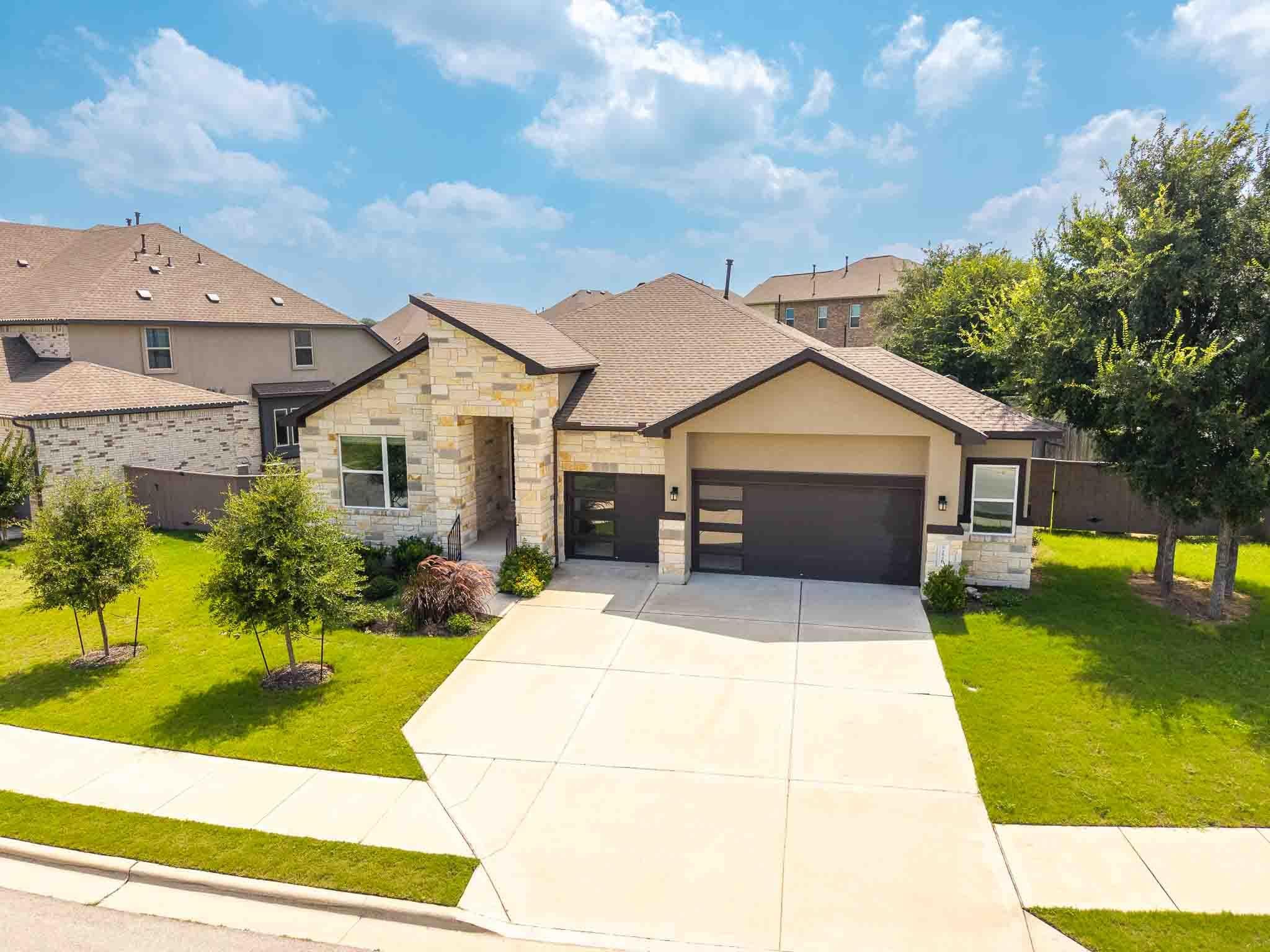 276 Washington Dr
