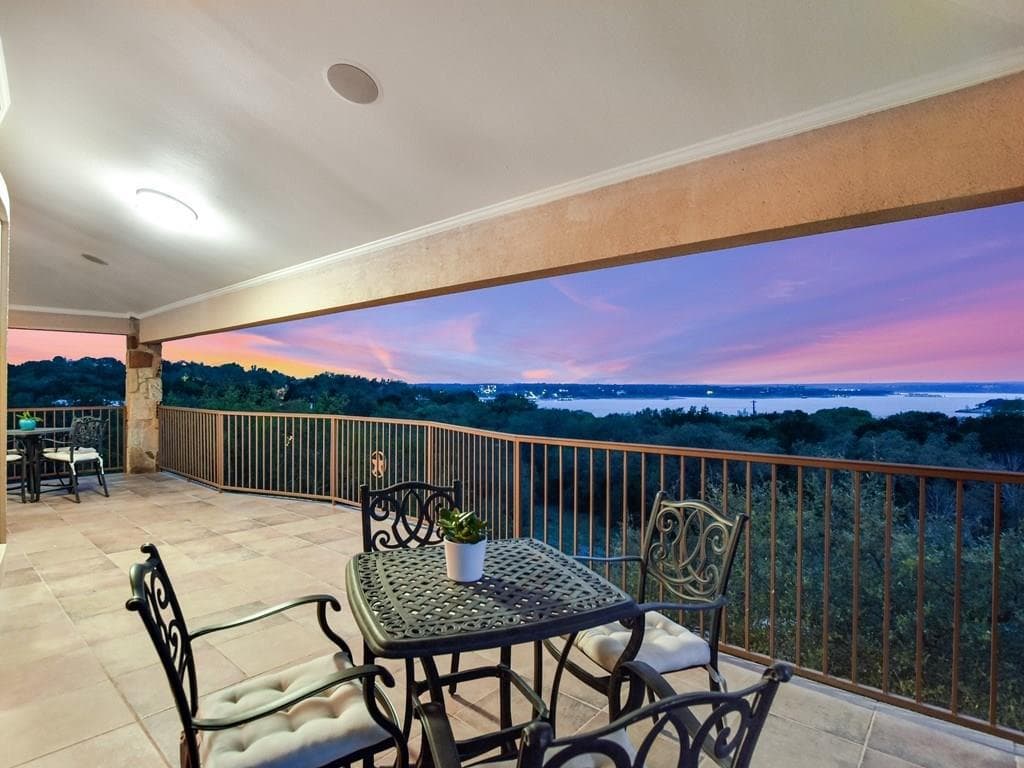 15936 Booth Cir
