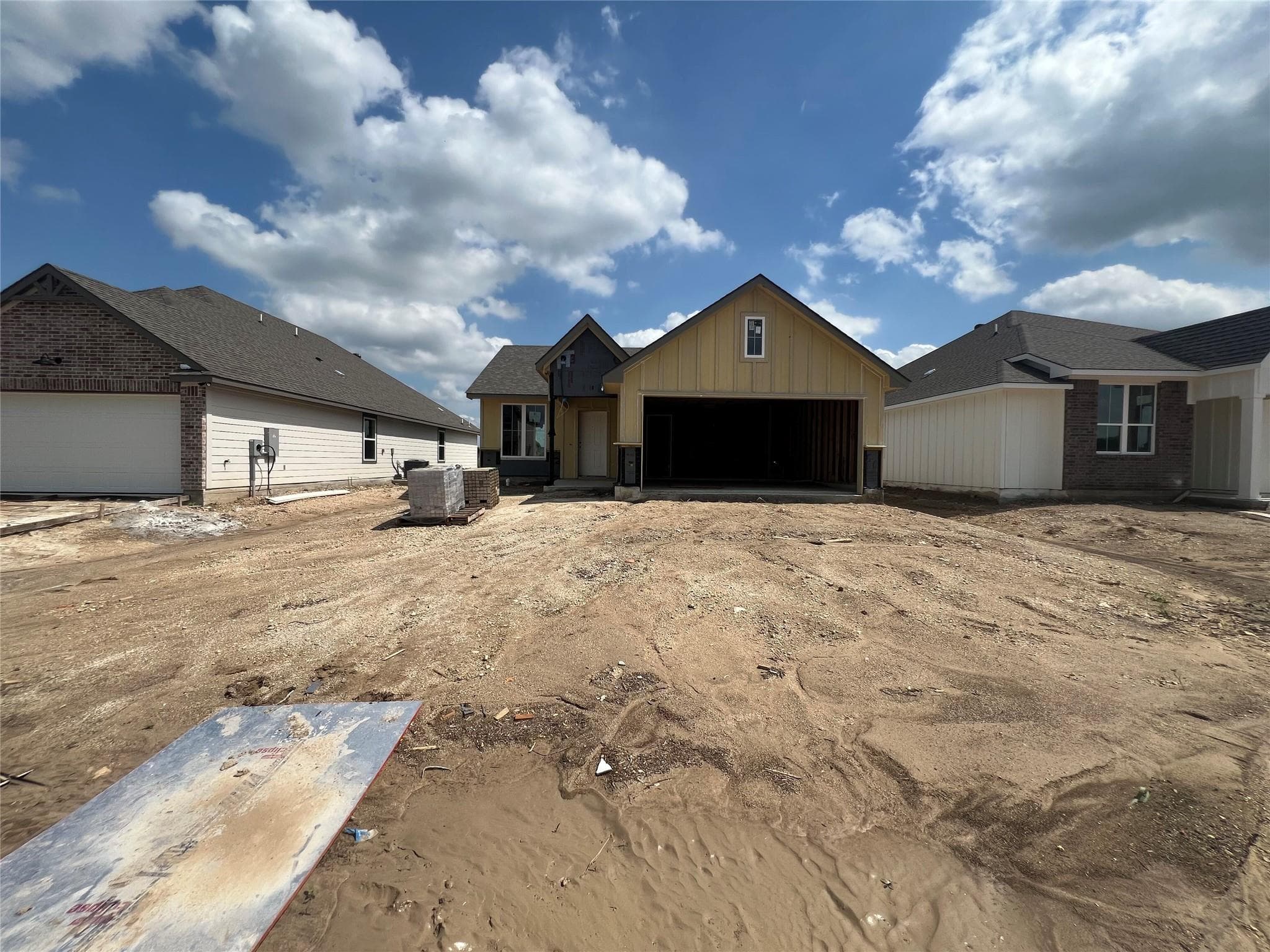251 Gus Loop