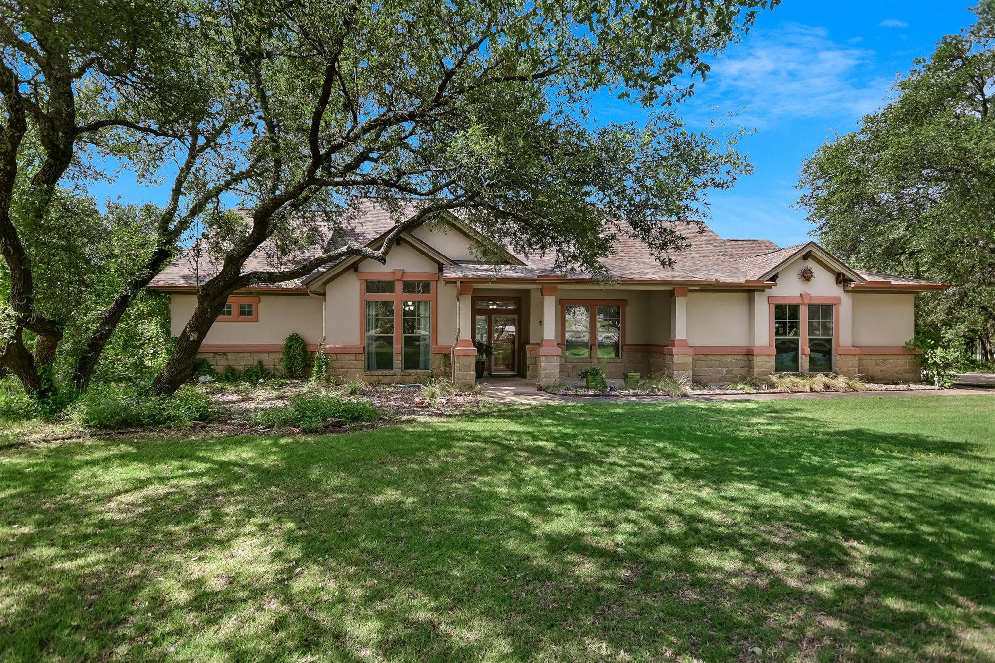 101 Paloma Pl