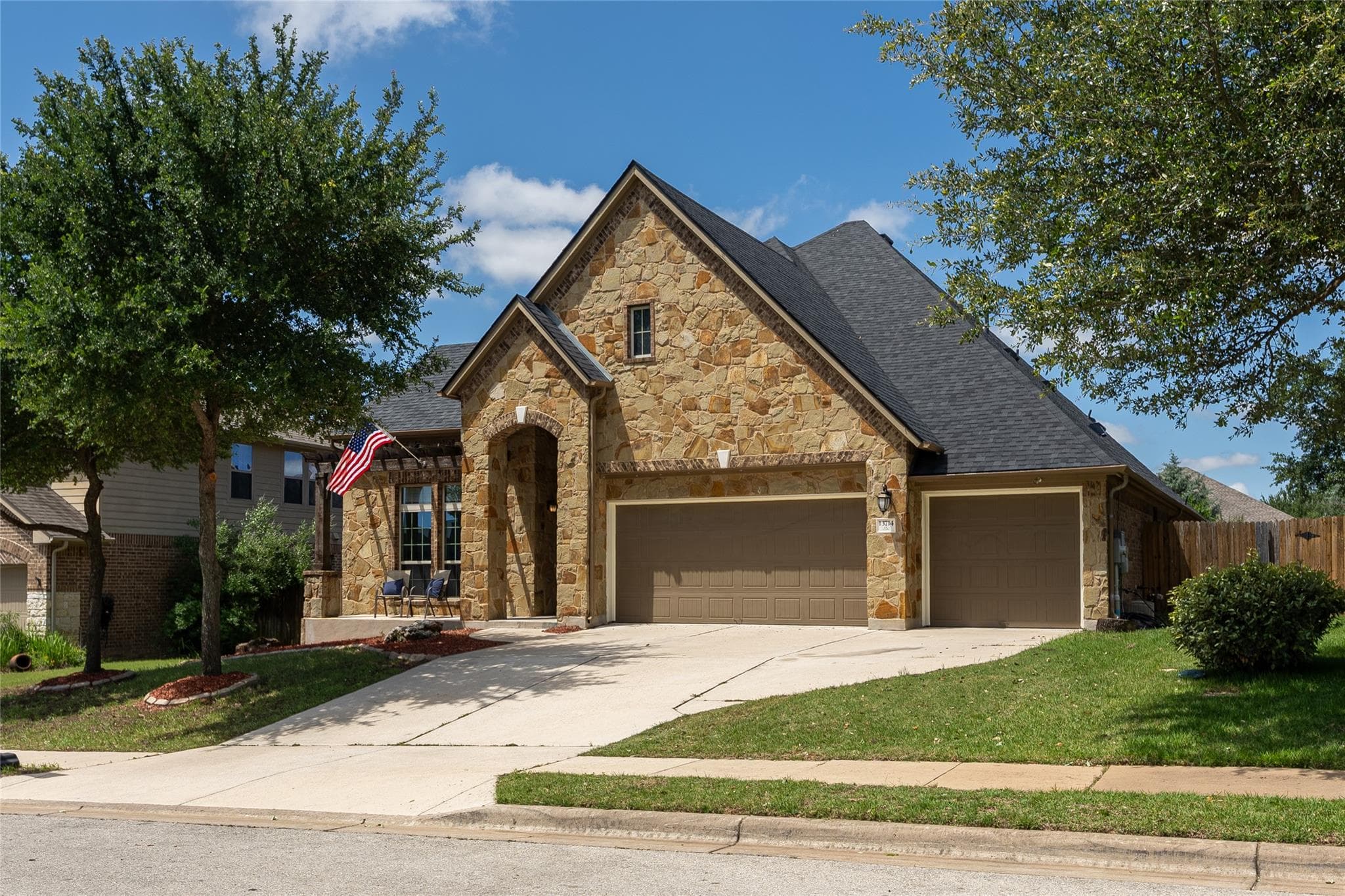 13714 Mesa Verde Dr