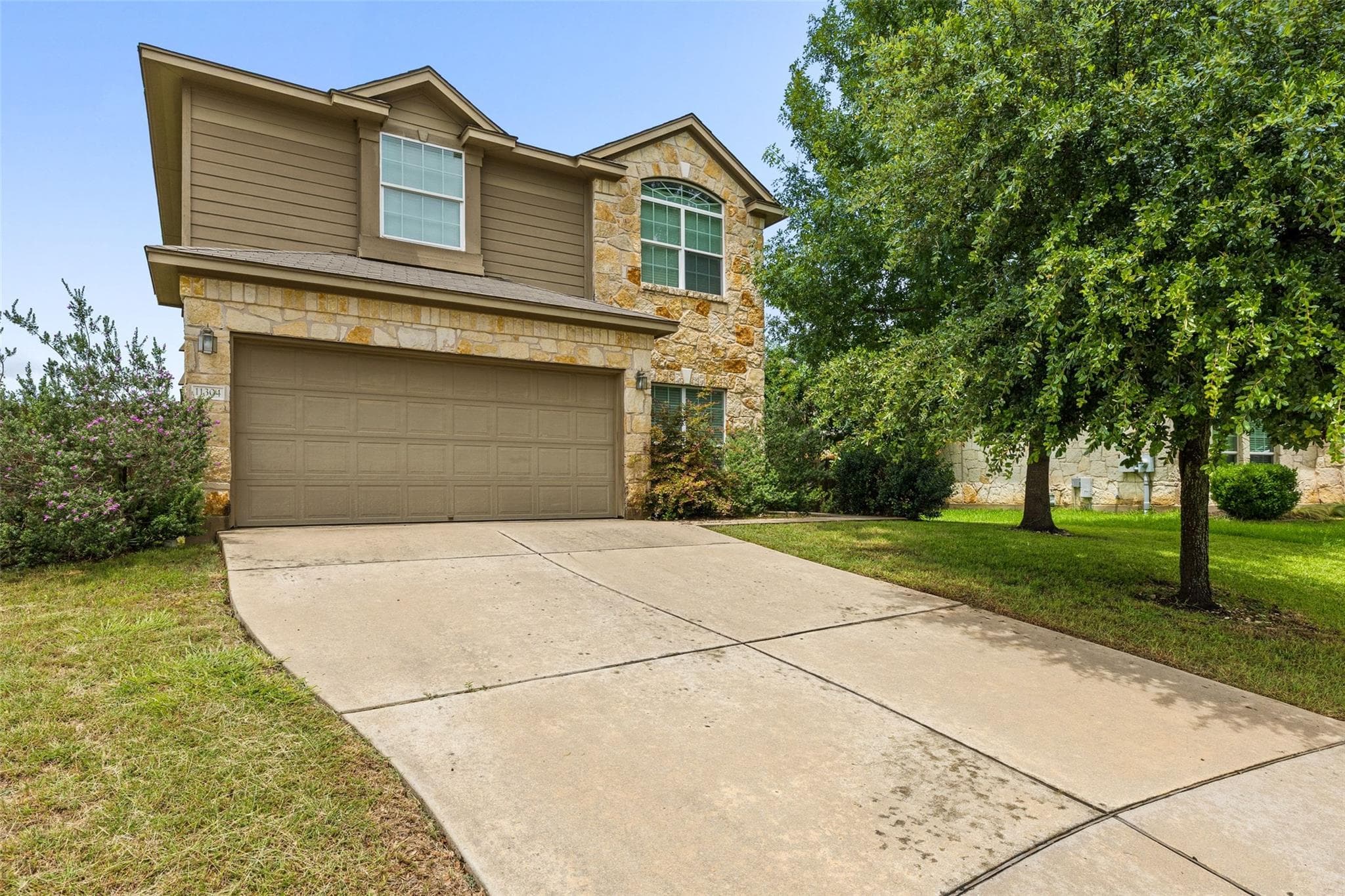 11304 Running Brush Ln