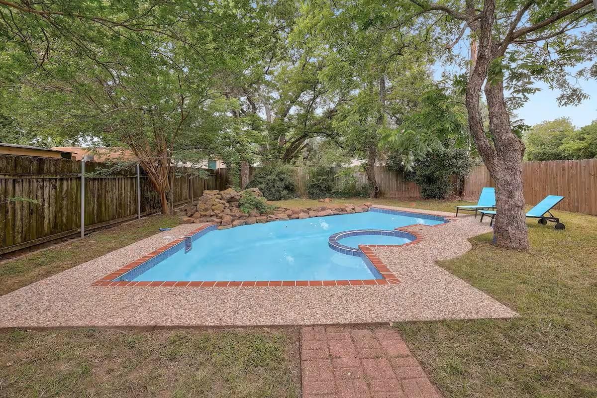 12304 BurrRidge Dr