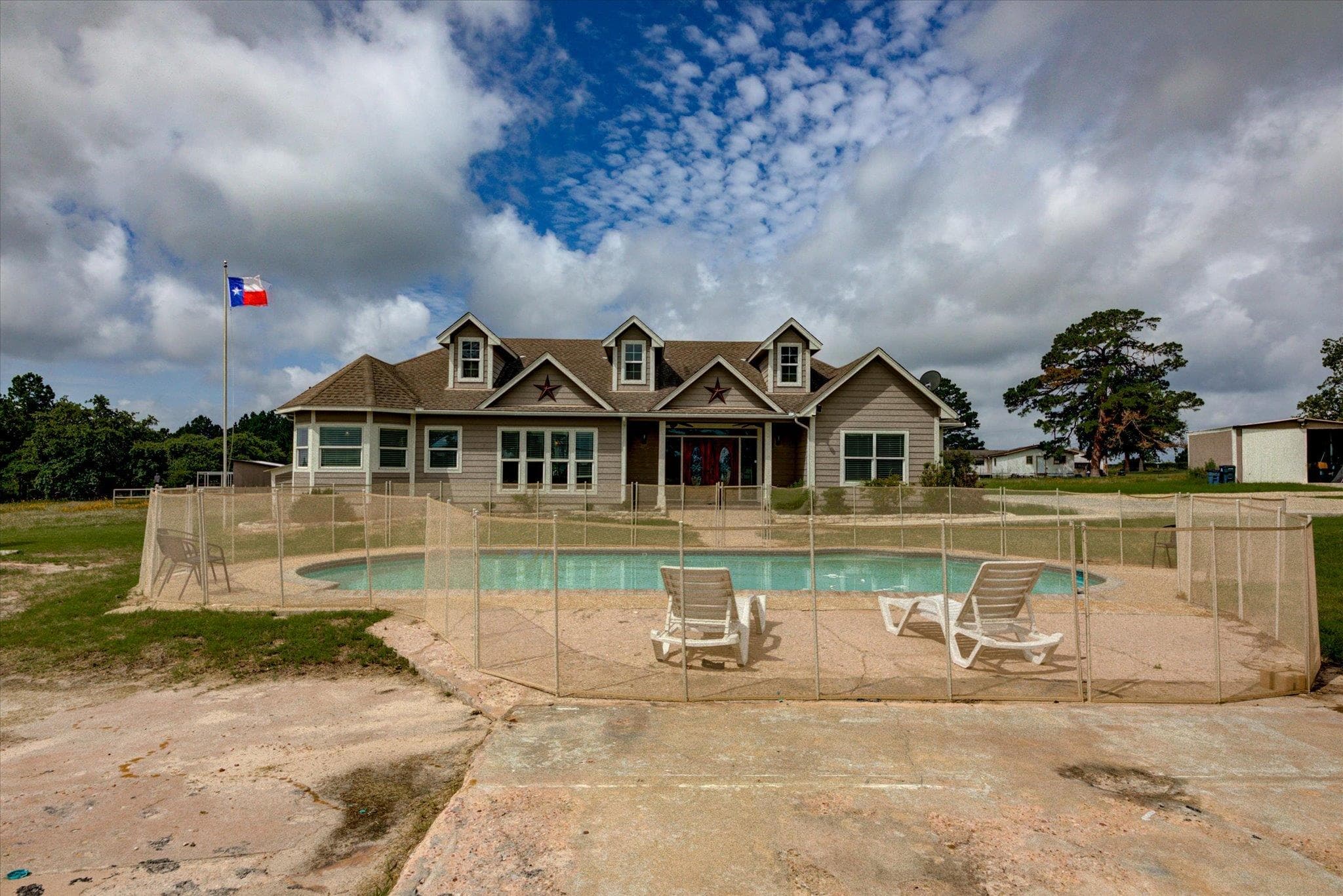 118 Saddle Ct