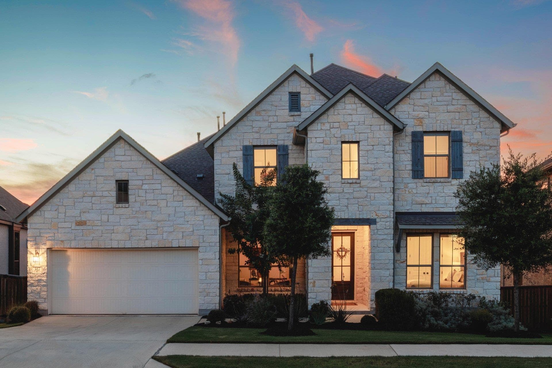 317 Autumn Oak Way